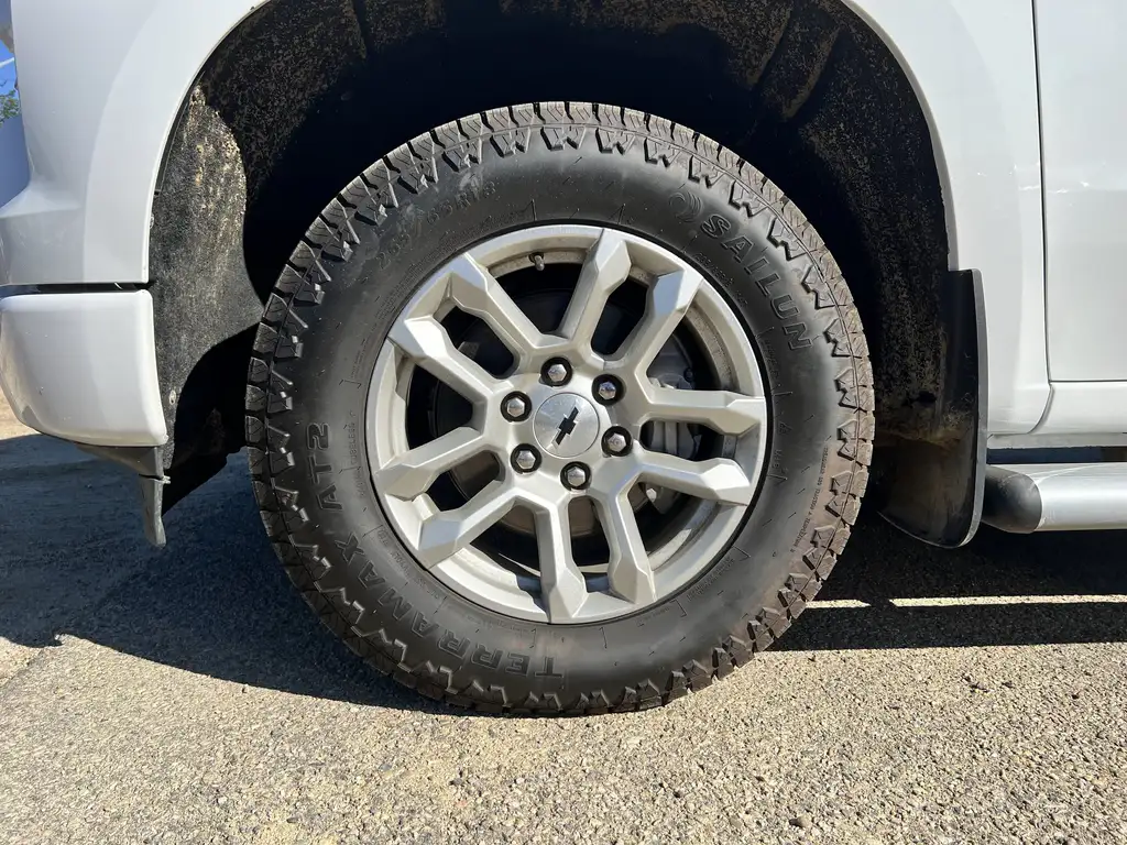 2024 Chevrolet Silverado 1500 RST Crew Cab 157 | Rear Cam | Z71 Off Road Pkg | S — photo 4
