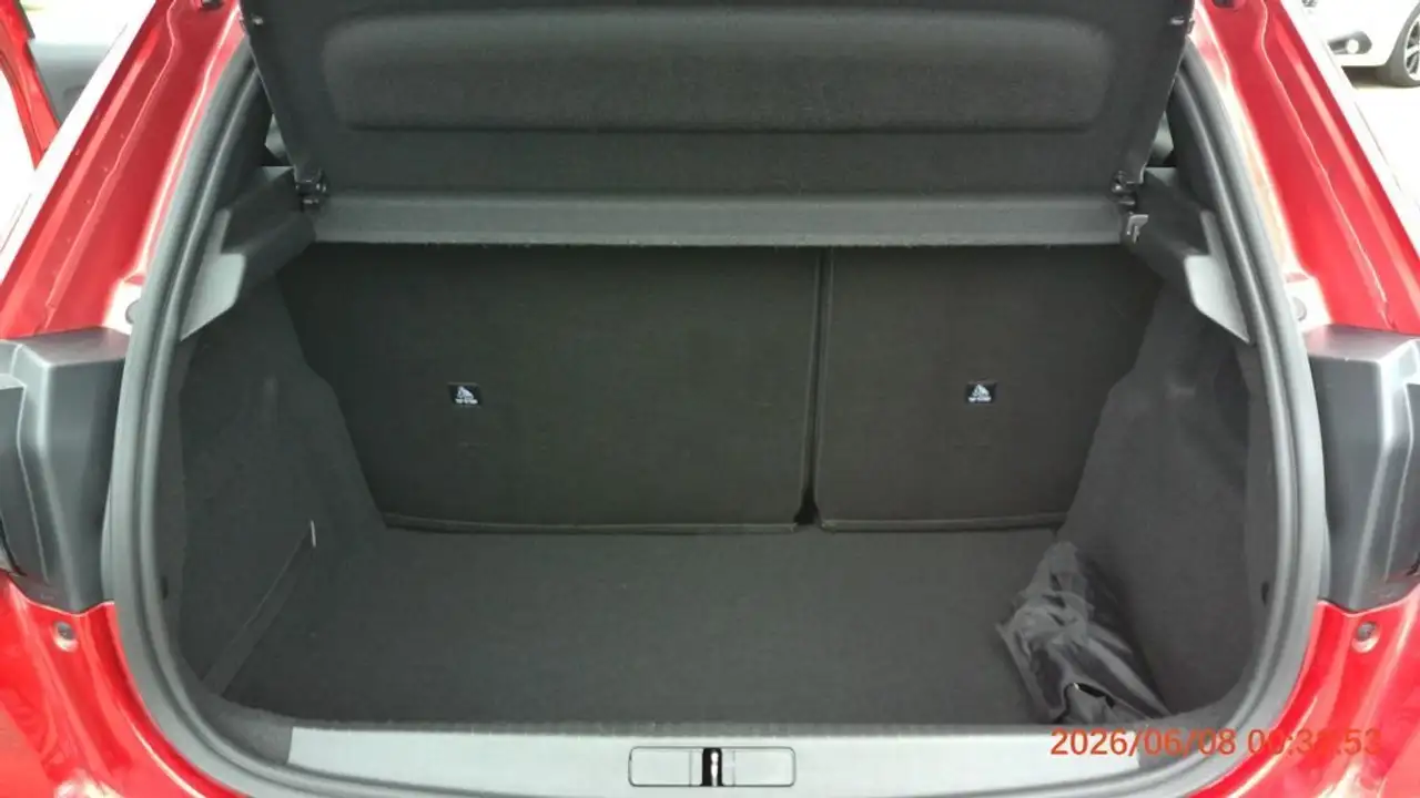 Peugeot 208 208 — photo 8