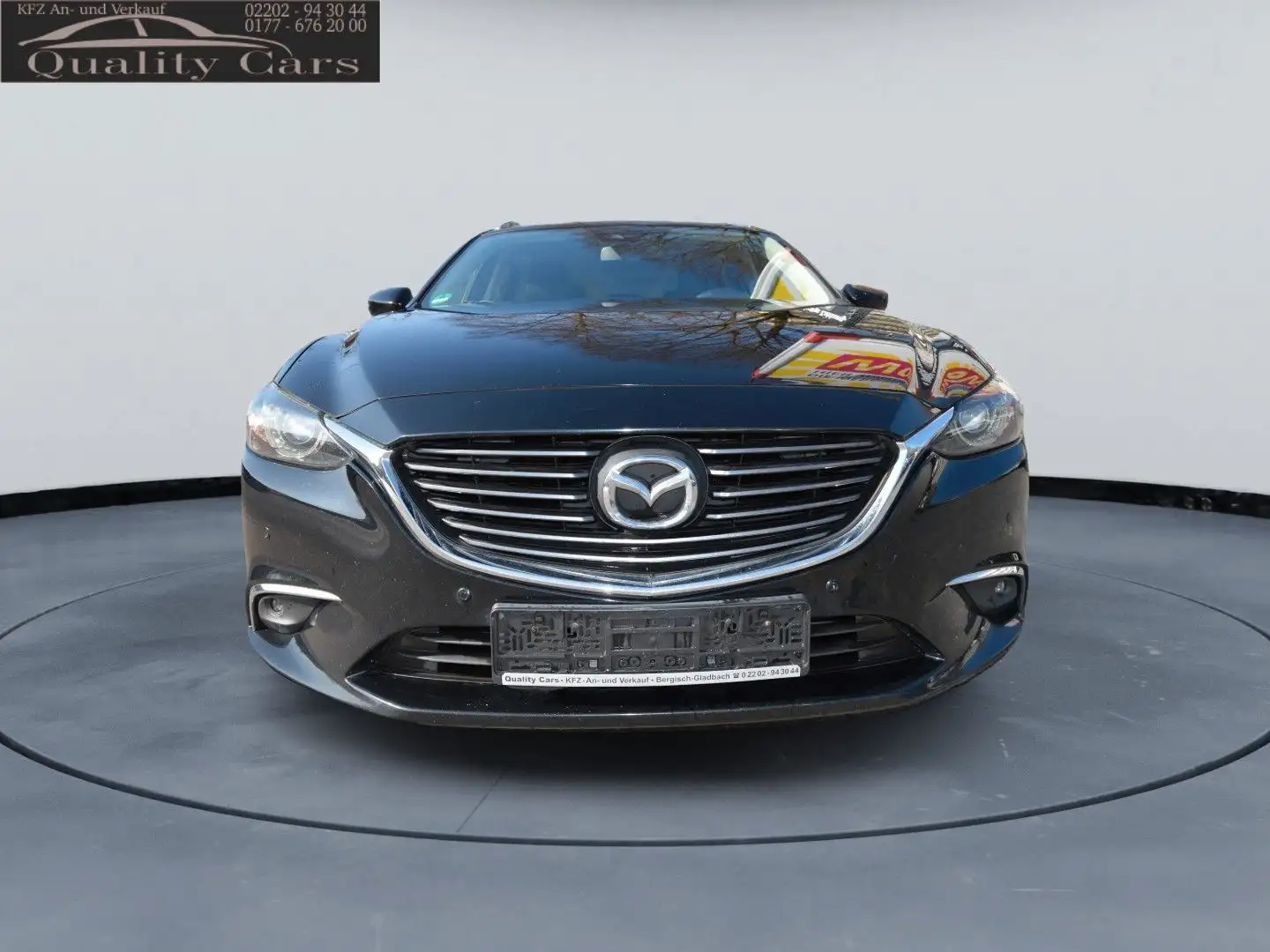 Mazda 6 Kombi Exclusive-Line Automatik Fekete - 2