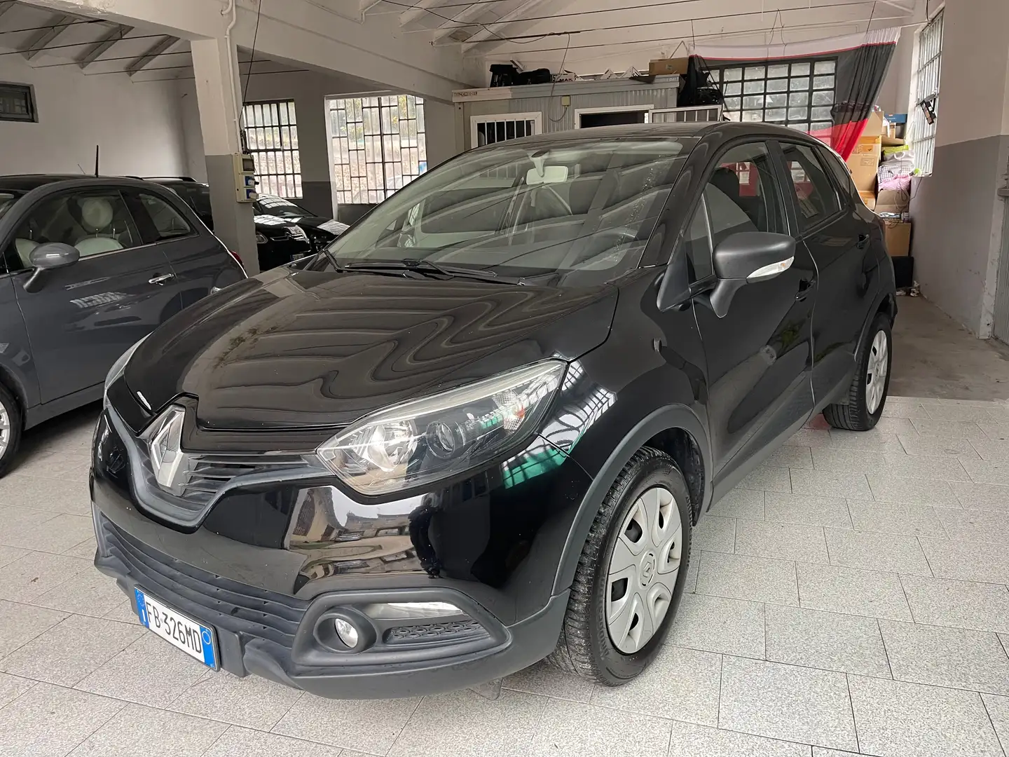 Renault Captur Captur 1.5 dci Intens (energy r-link) 90cv E6 Nero - 1