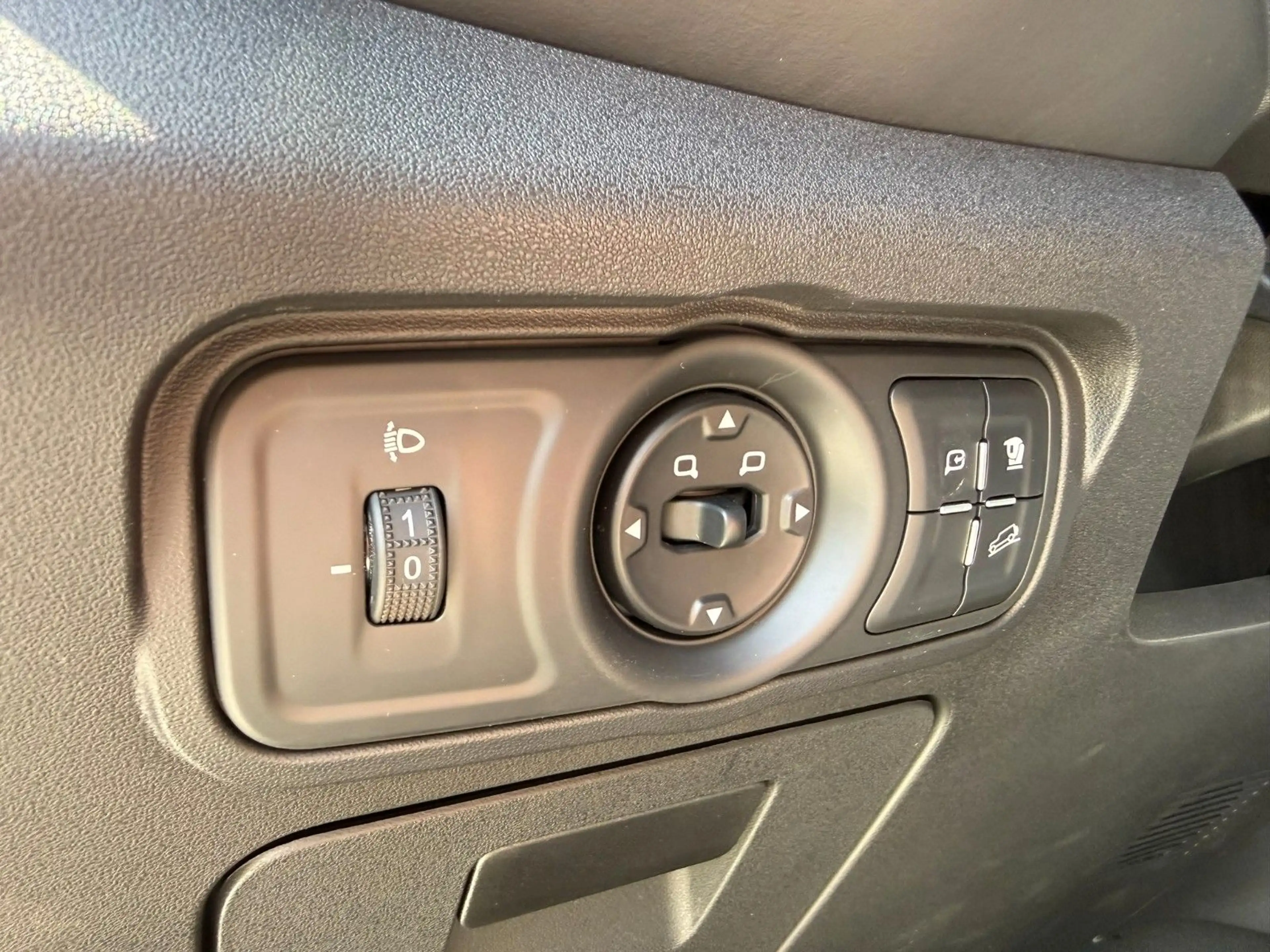 BAW 212 Seilwinde/Suchscheinwerfer/360°/4x4 — photo 15