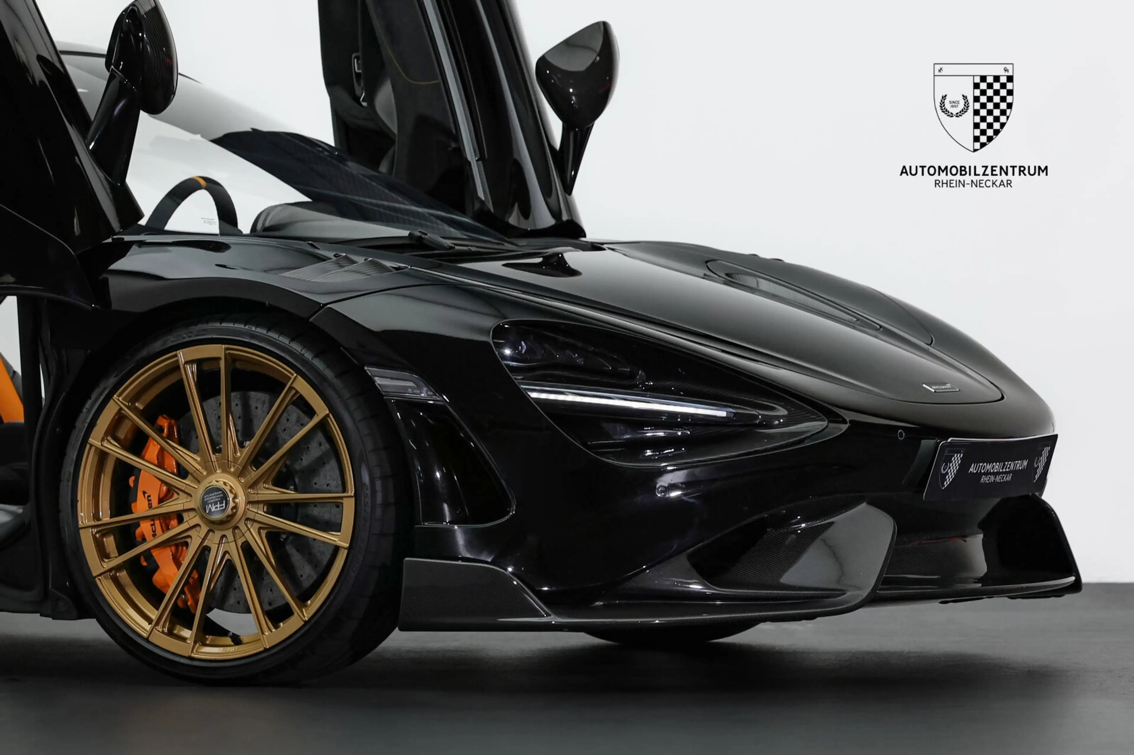 McLaren 765LT Spider 765LT Spider NOVITEC CarbonPack/RacingSeats/Lift — photo 11