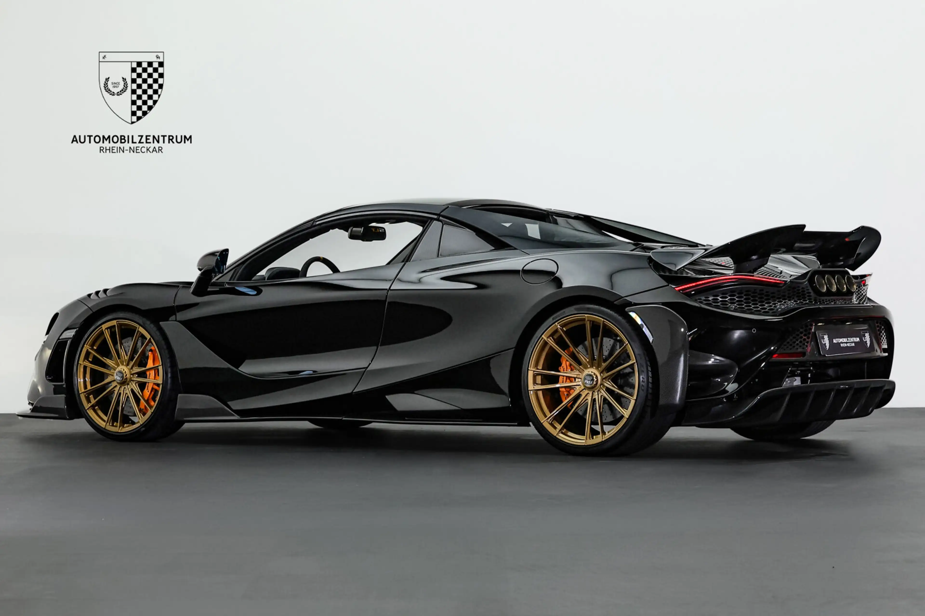 McLaren 765LT Spider 765LT Spider NOVITEC CarbonPack/RacingSeats/Lift — photo 5