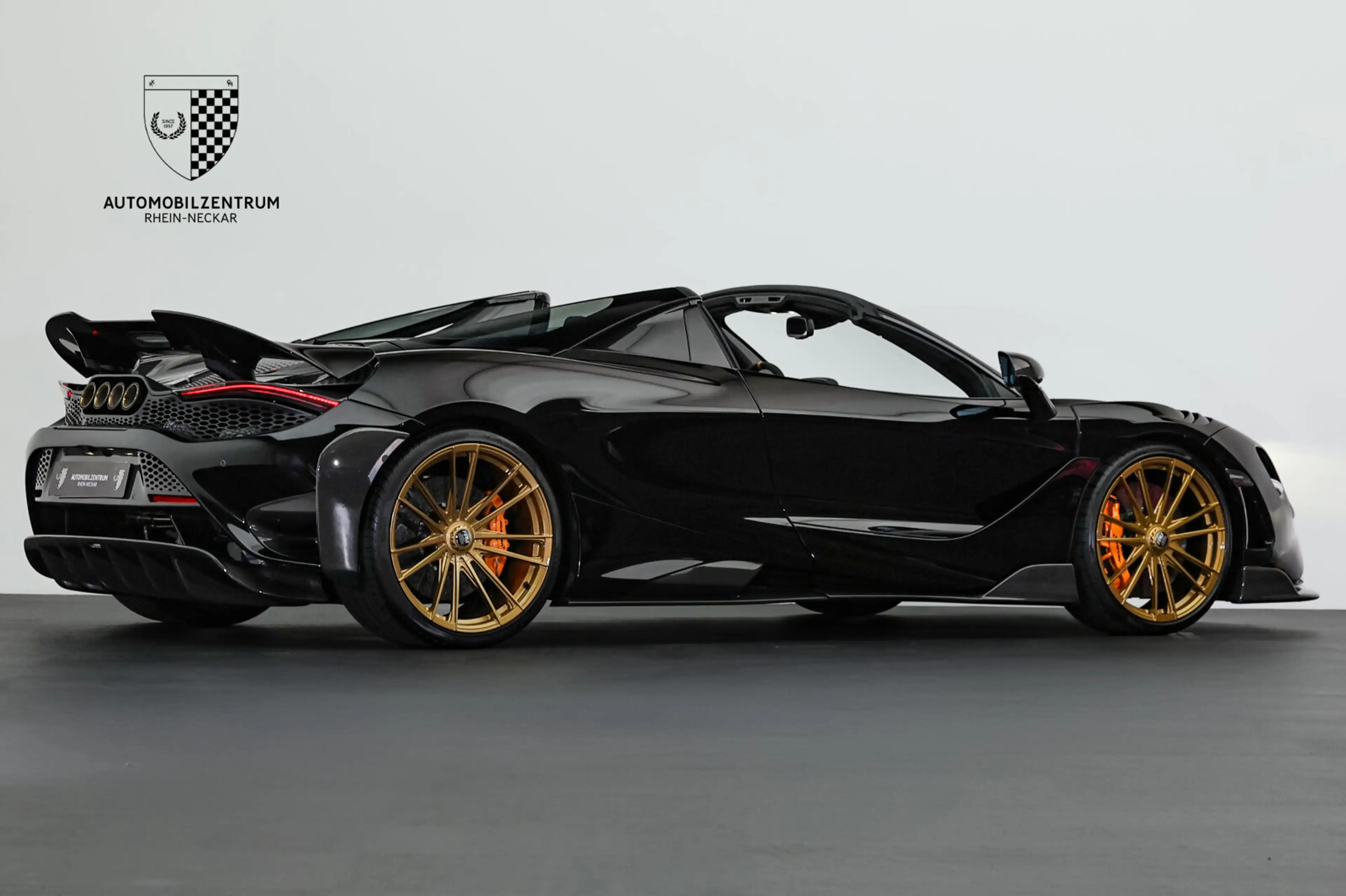 McLaren 765LT Spider 765LT Spider NOVITEC CarbonPack/RacingSeats/Lift — photo 7