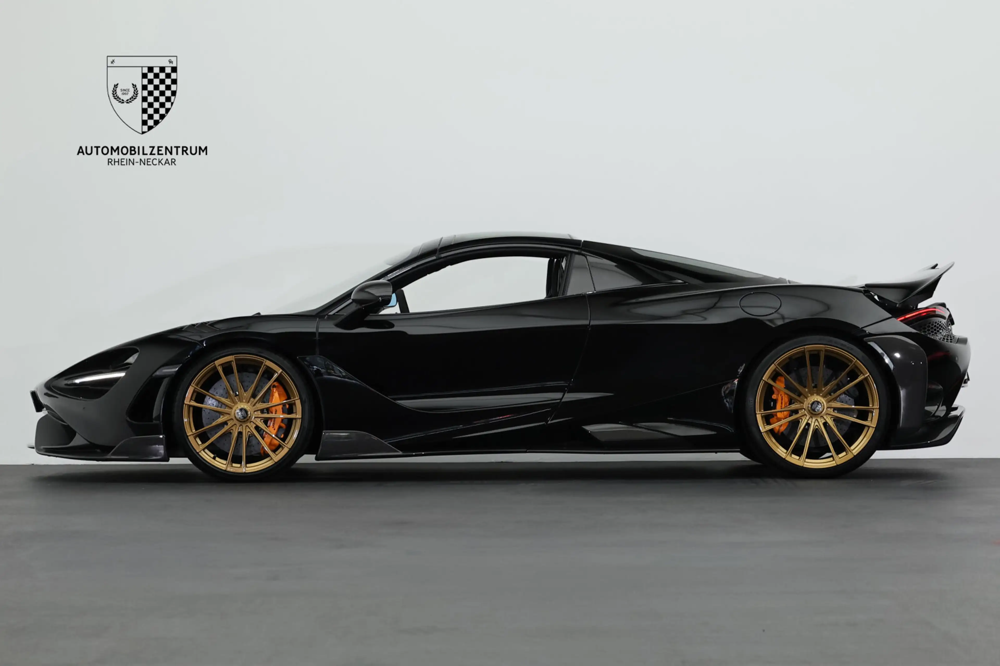 McLaren 765LT Spider 765LT Spider NOVITEC CarbonPack/RacingSeats/Lift — photo 4