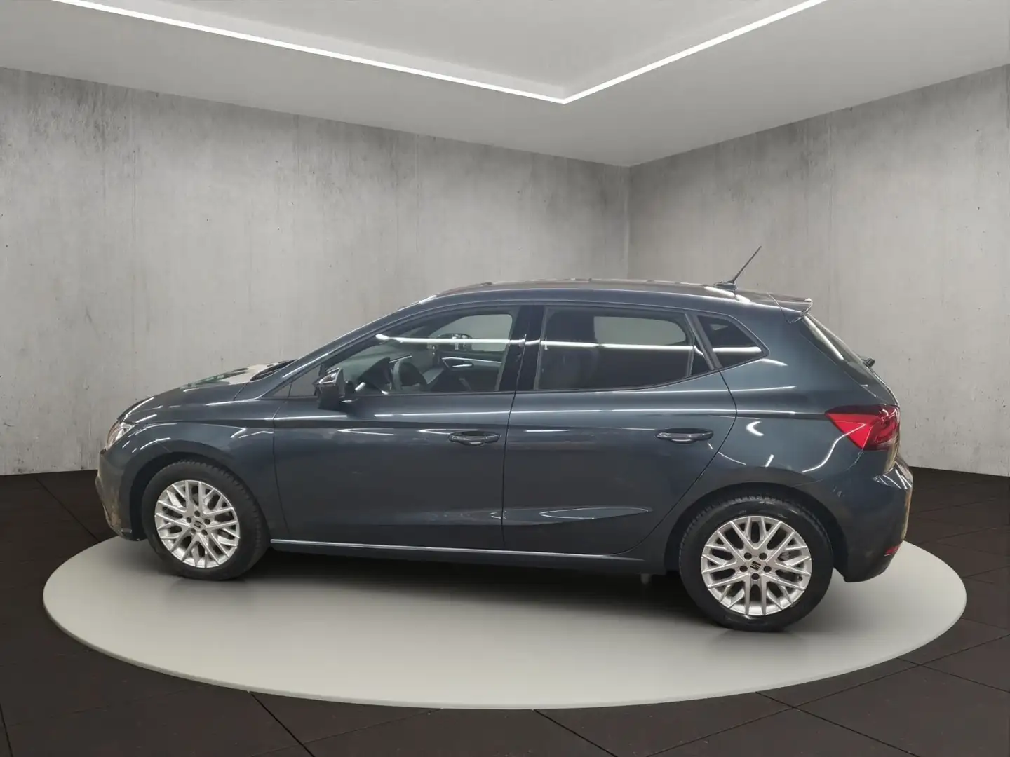 SEAT Ibiza FR Grau - 2
