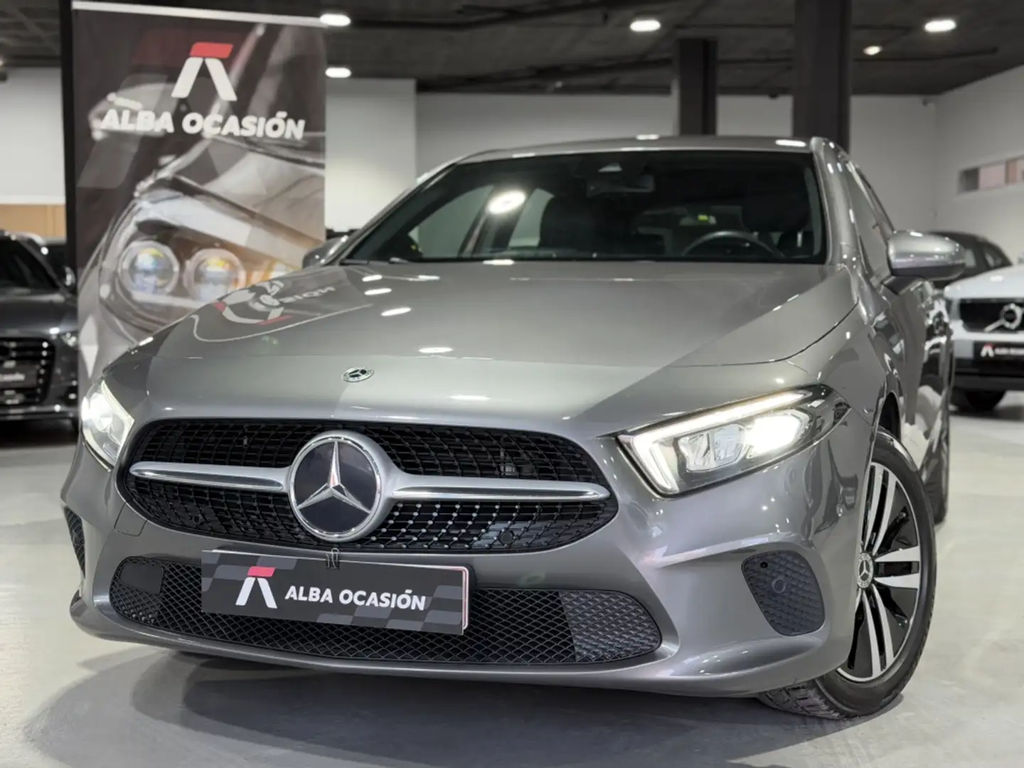 Mercedes-Benz A 250 250e 8G-DCT Gris - 2
