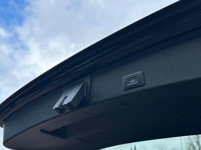Audi A4 Avant 40 TDI S-LINE*NAVI*LED*AHK* — photo 11