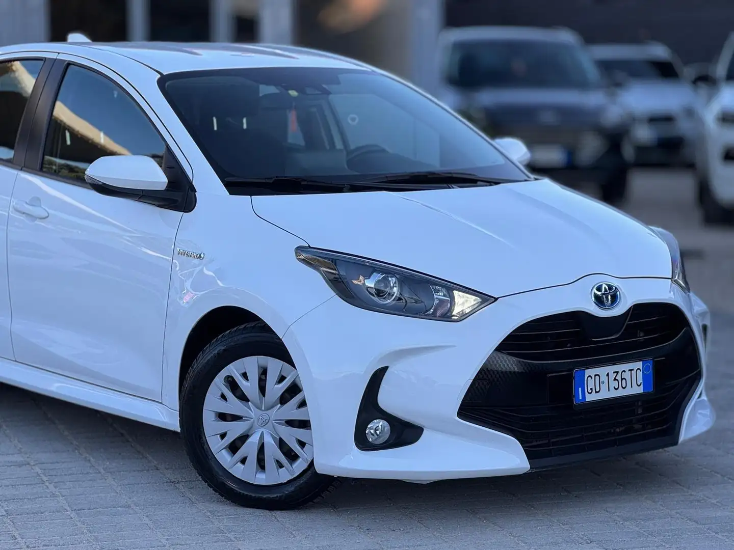 Toyota Yaris Toyota Yaris 1.5 Hybrid 5 porte Active Plus Bianco - 2