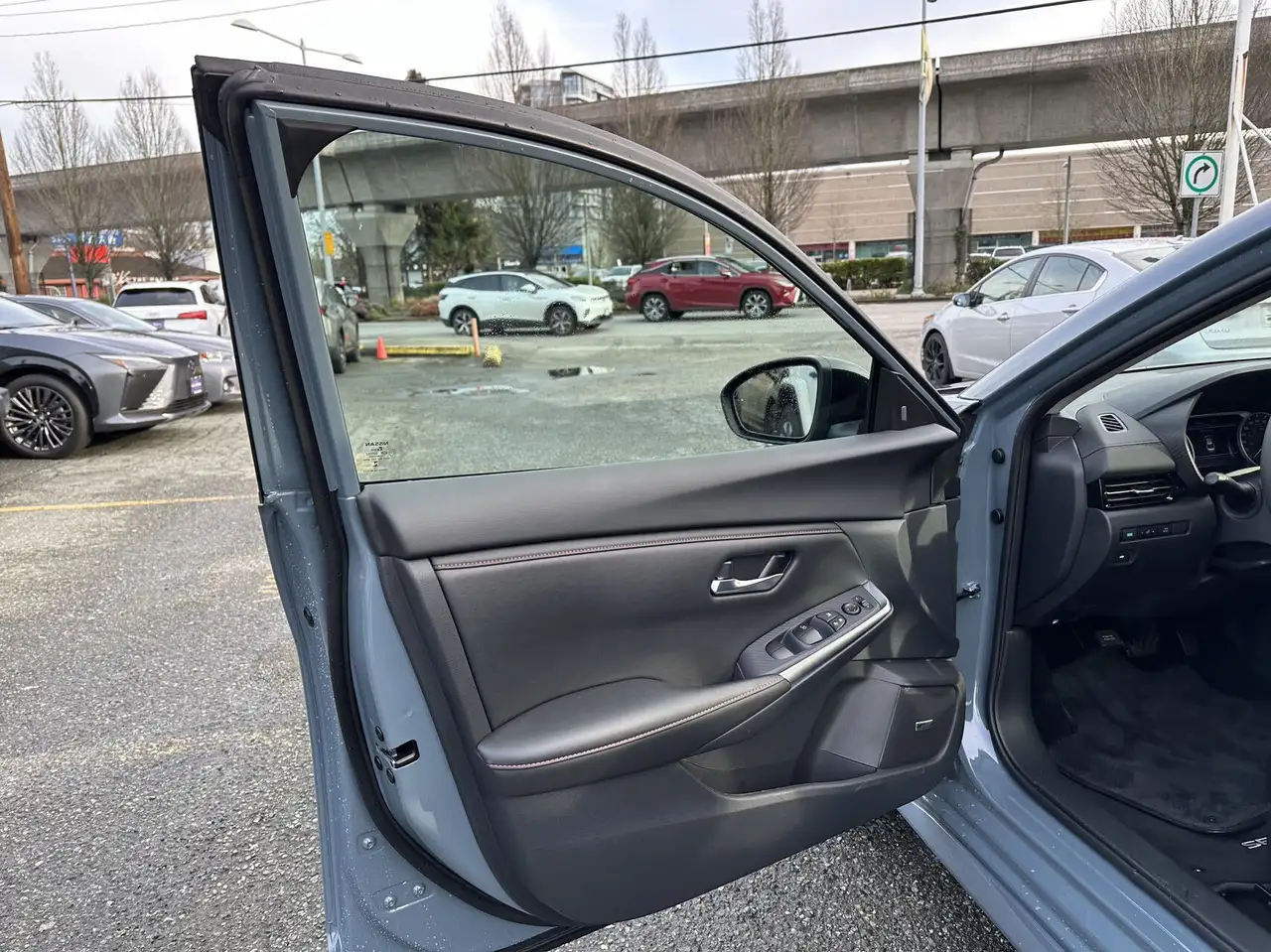 Nissan Sentra снимка Nissan Sentra