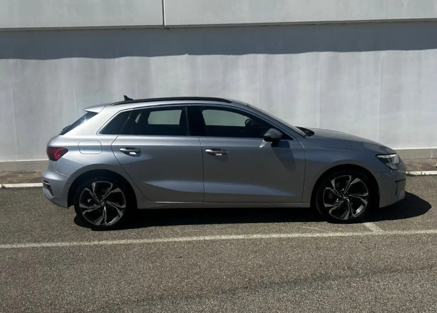 Audi A3 Sportback 2.0 tdi Design 150cv s-tronic - 2