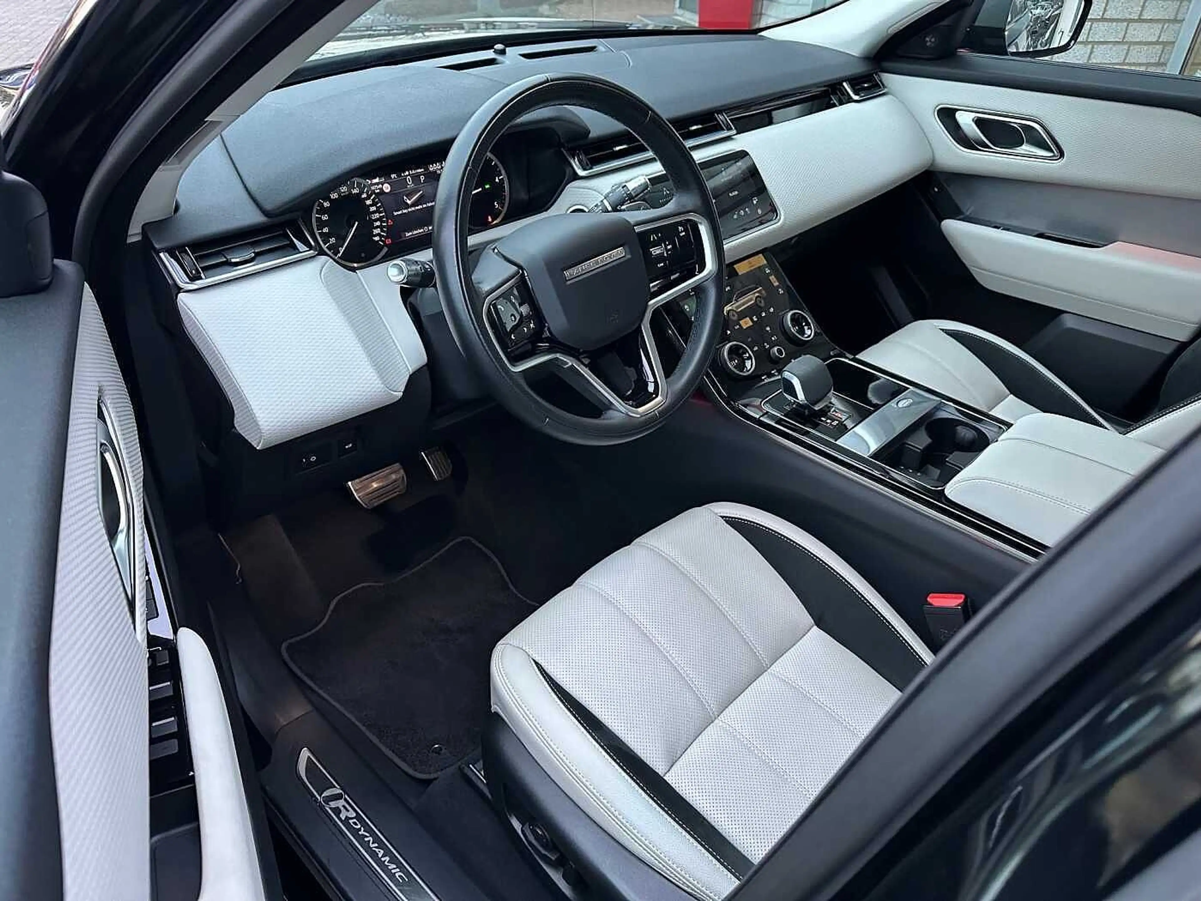 Land Rover Range Rover Velar Diesel 300d R-Dynamic-Standhz., Pano, AirS, LED — photo 5