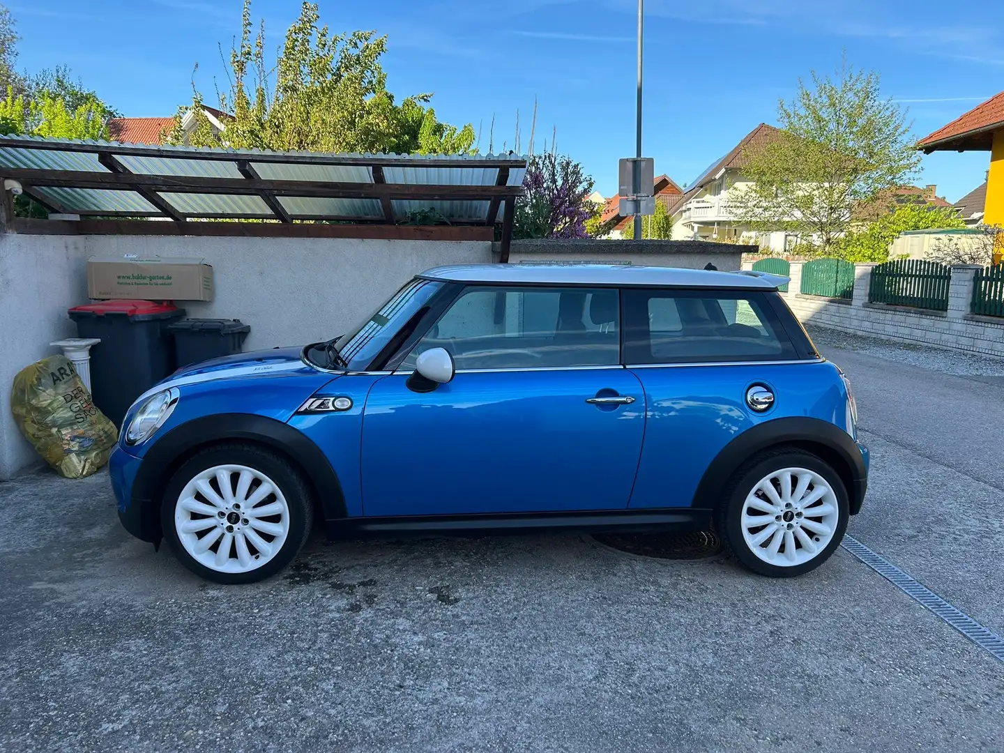 MINI Cooper S 1,6 neu bereift, neues Pickerl - 1