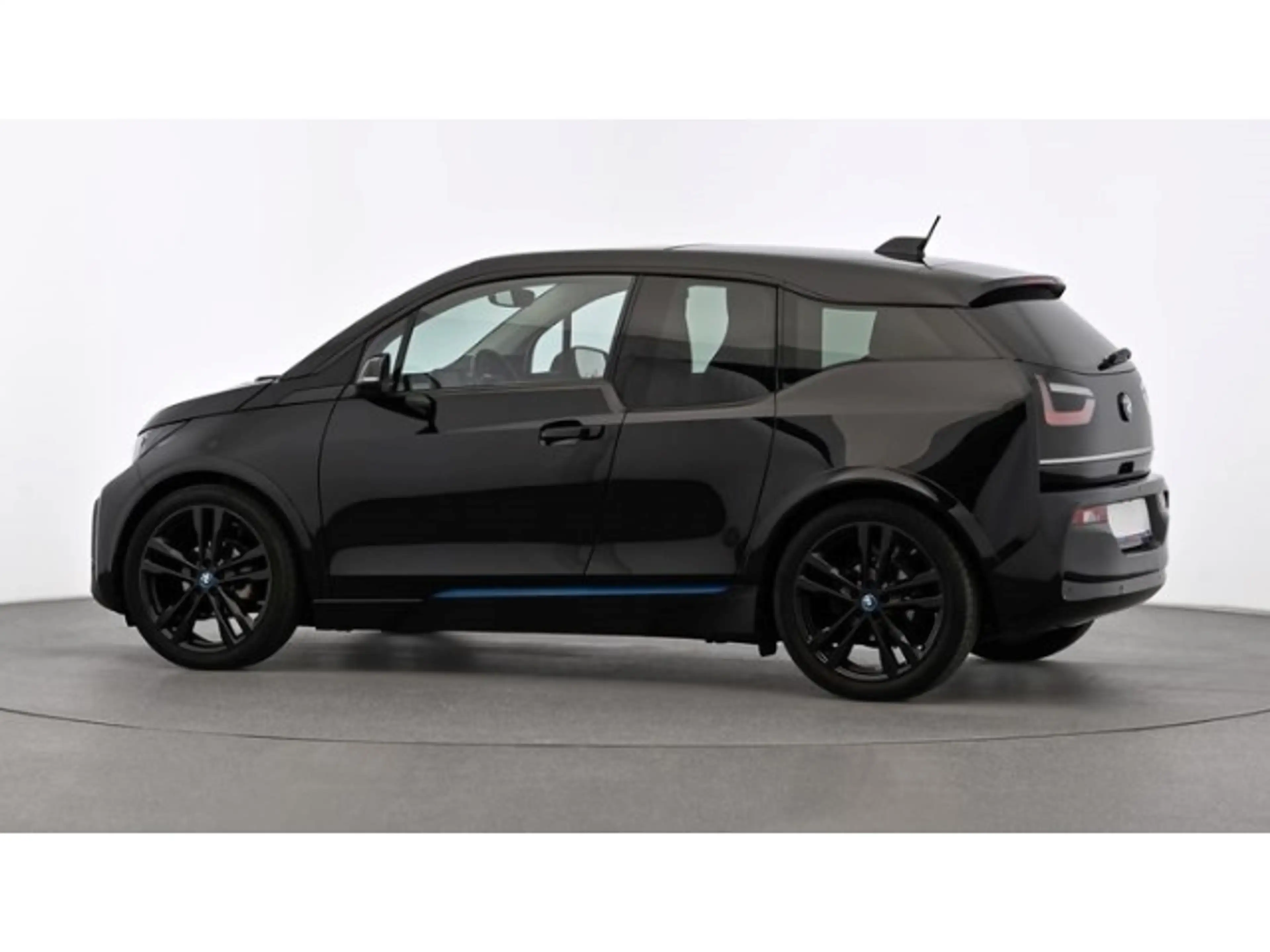 BMW i3 120Ah SPORT-PACK+PANO+NAVI+SHZ+LED+CAM+HIFI-HK — photo 14