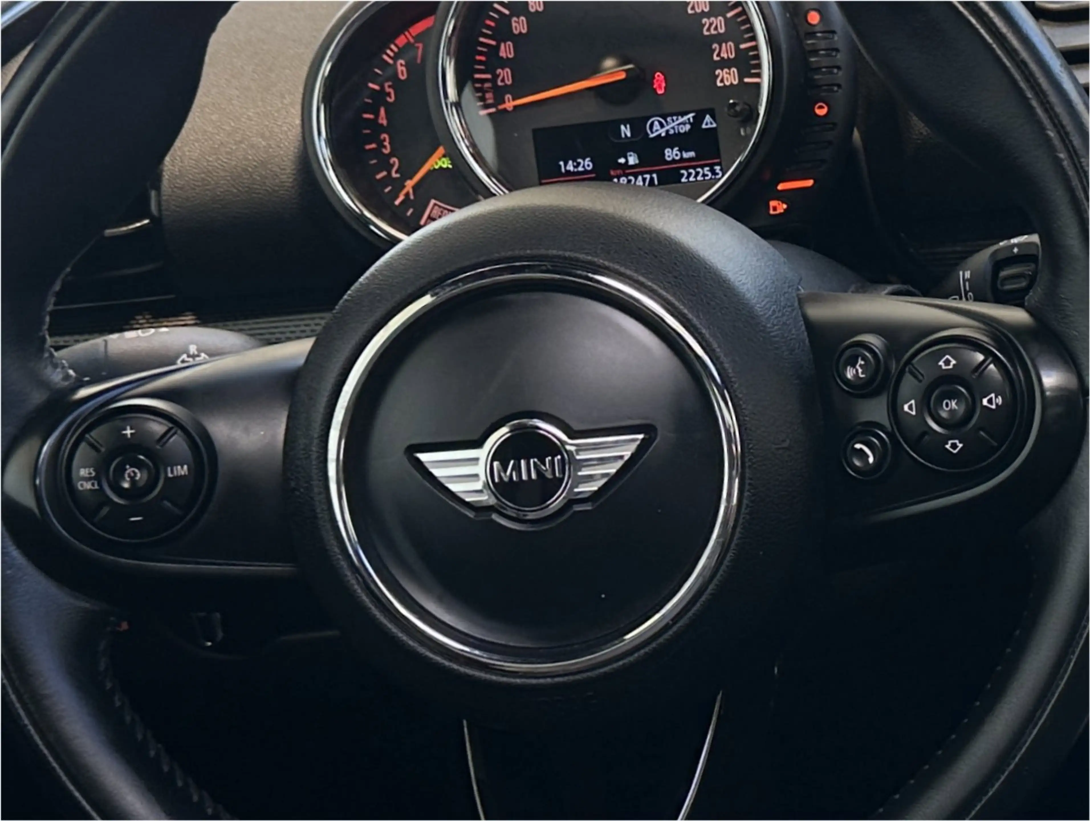 MINI Cooper Clubman 1.5 Chili|NL | Pano | Navigatie | PDC | — photo 9