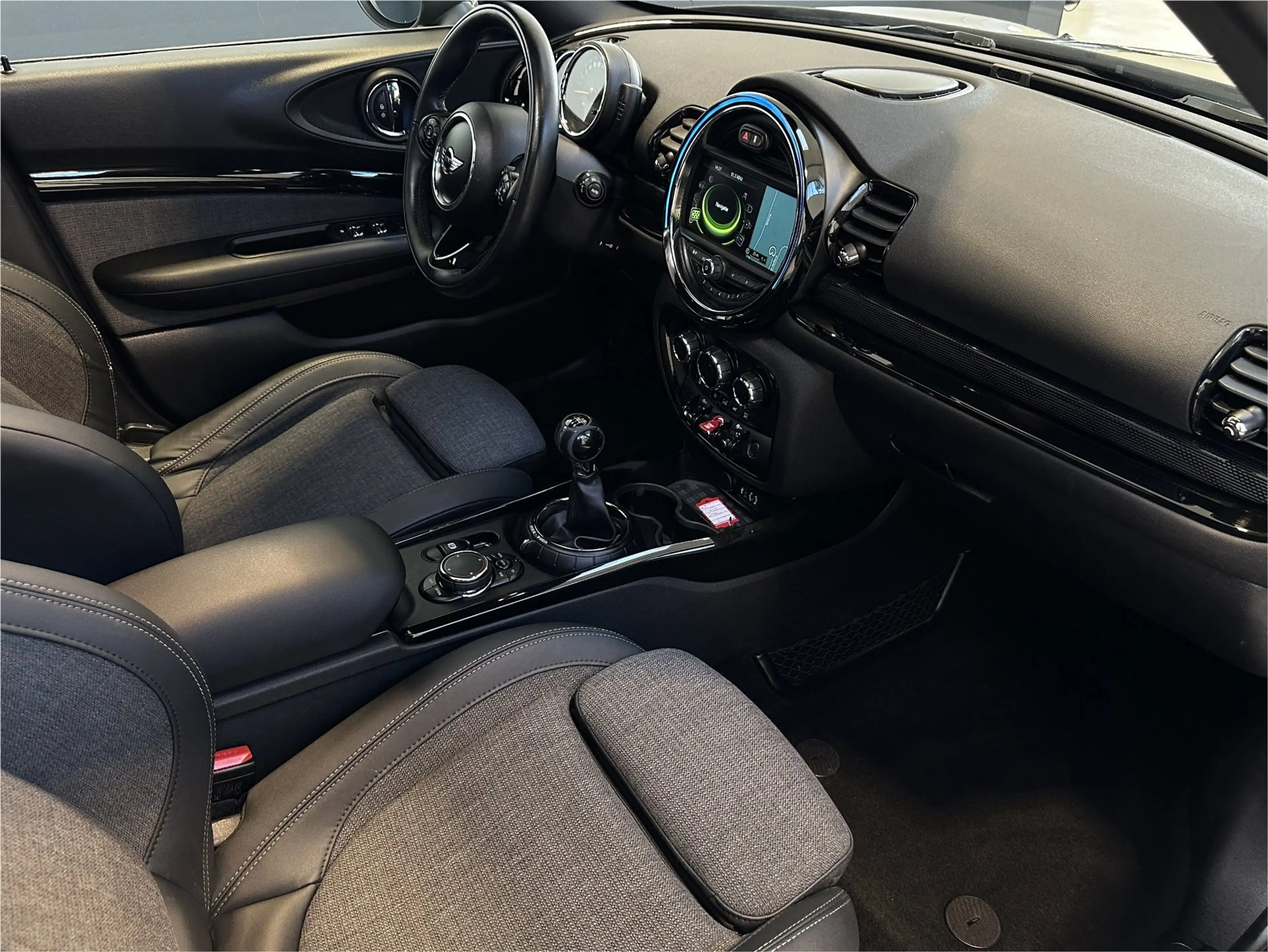 MINI Cooper Clubman 1.5 Chili|NL | Pano | Navigatie | PDC | — photo 33