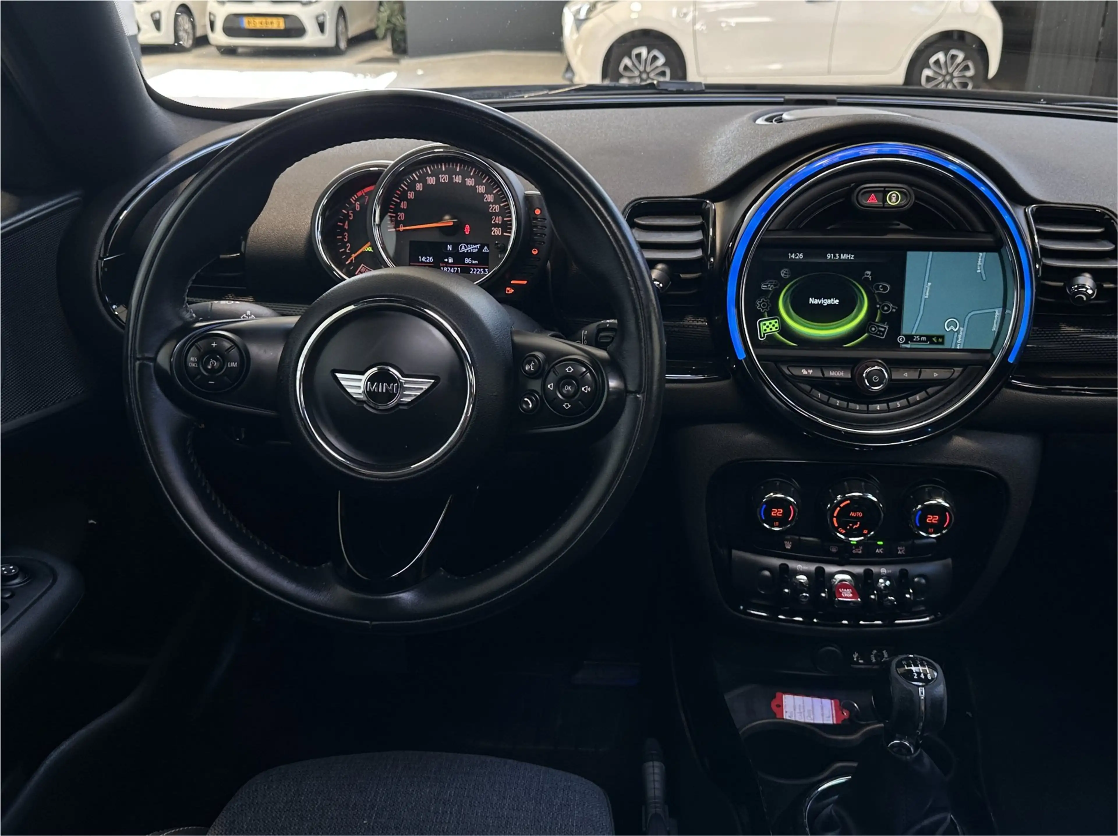 MINI Cooper Clubman 1.5 Chili|NL | Pano | Navigatie | PDC | — photo 16