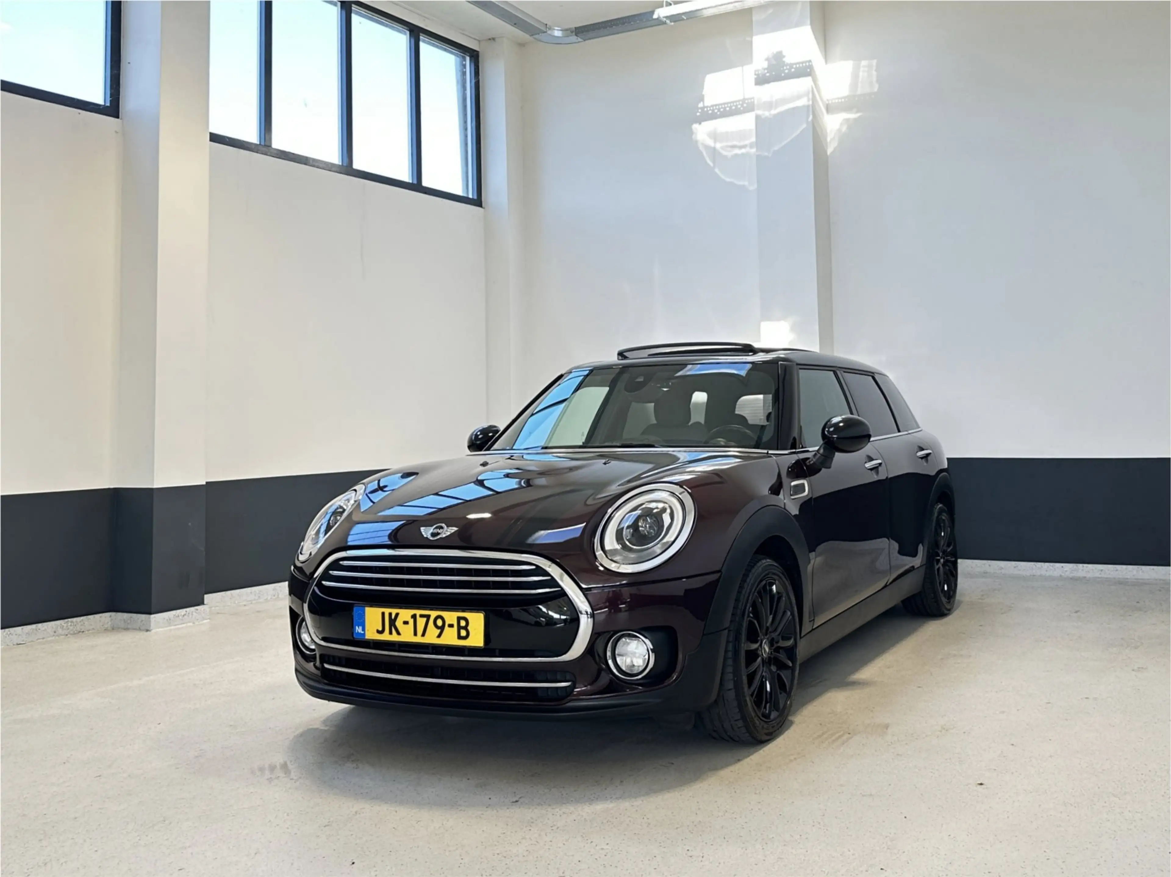 MINI Cooper Clubman 1.5 Chili|NL | Pano | Navigatie | PDC | — photo 2