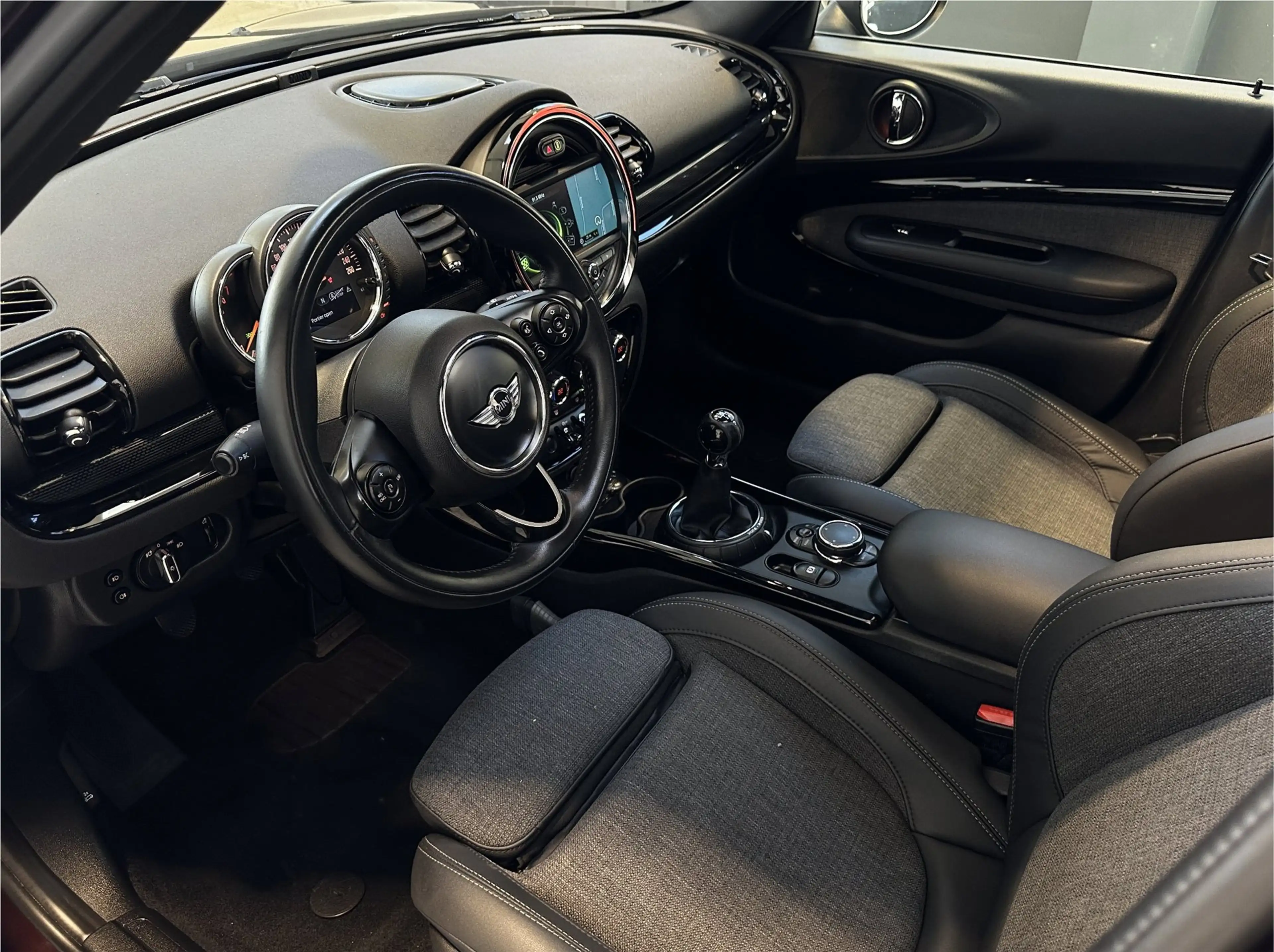 MINI Cooper Clubman 1.5 Chili|NL | Pano | Navigatie | PDC | — photo 31