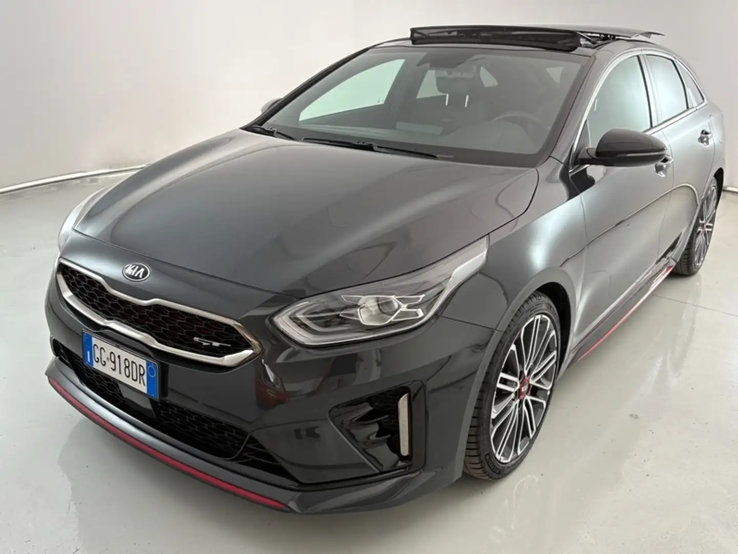 Kia ProCeed / pro_cee'd 1.6 T-GDI GT - 1