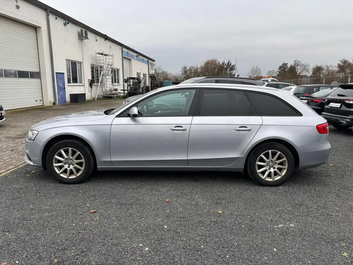 Audi A4 2.0TDI Quattro Aut ACC Kamera Leder XenonPlus Silber - 2