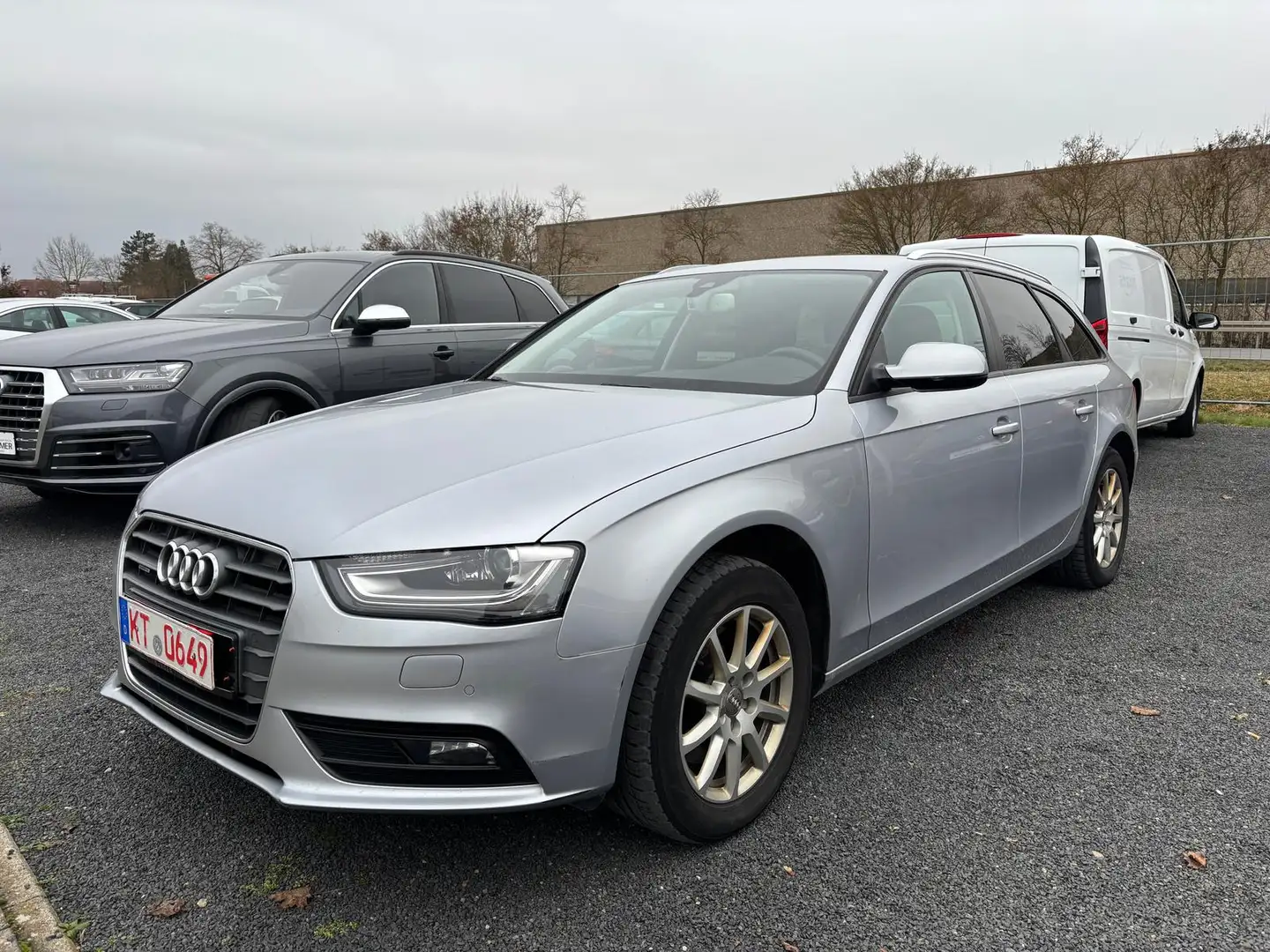 Audi A4 2.0TDI Quattro Aut ACC Kamera Leder XenonPlus Silber - 1