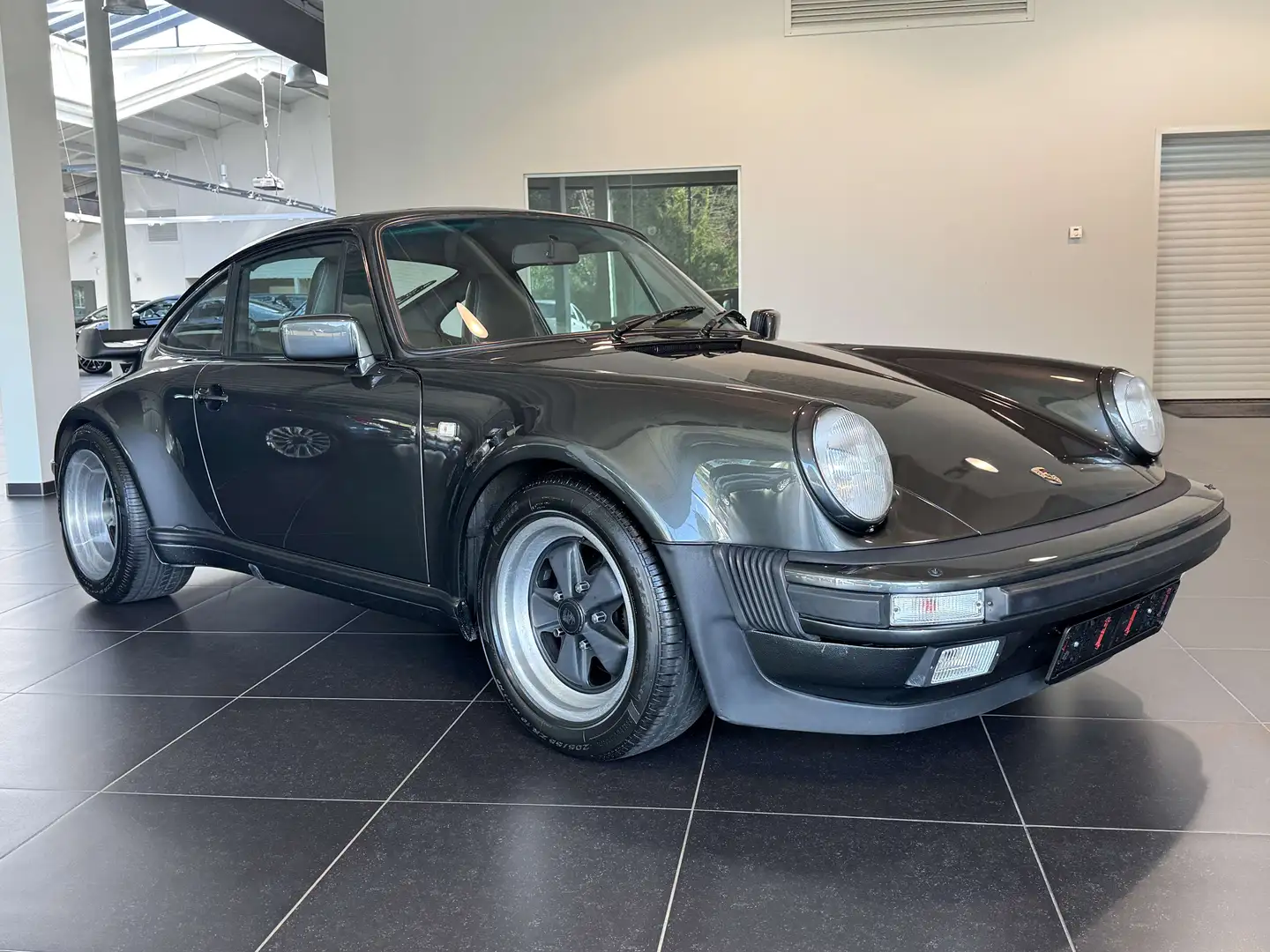 Porsche 911 3.2 WTL Full History Gris - 2