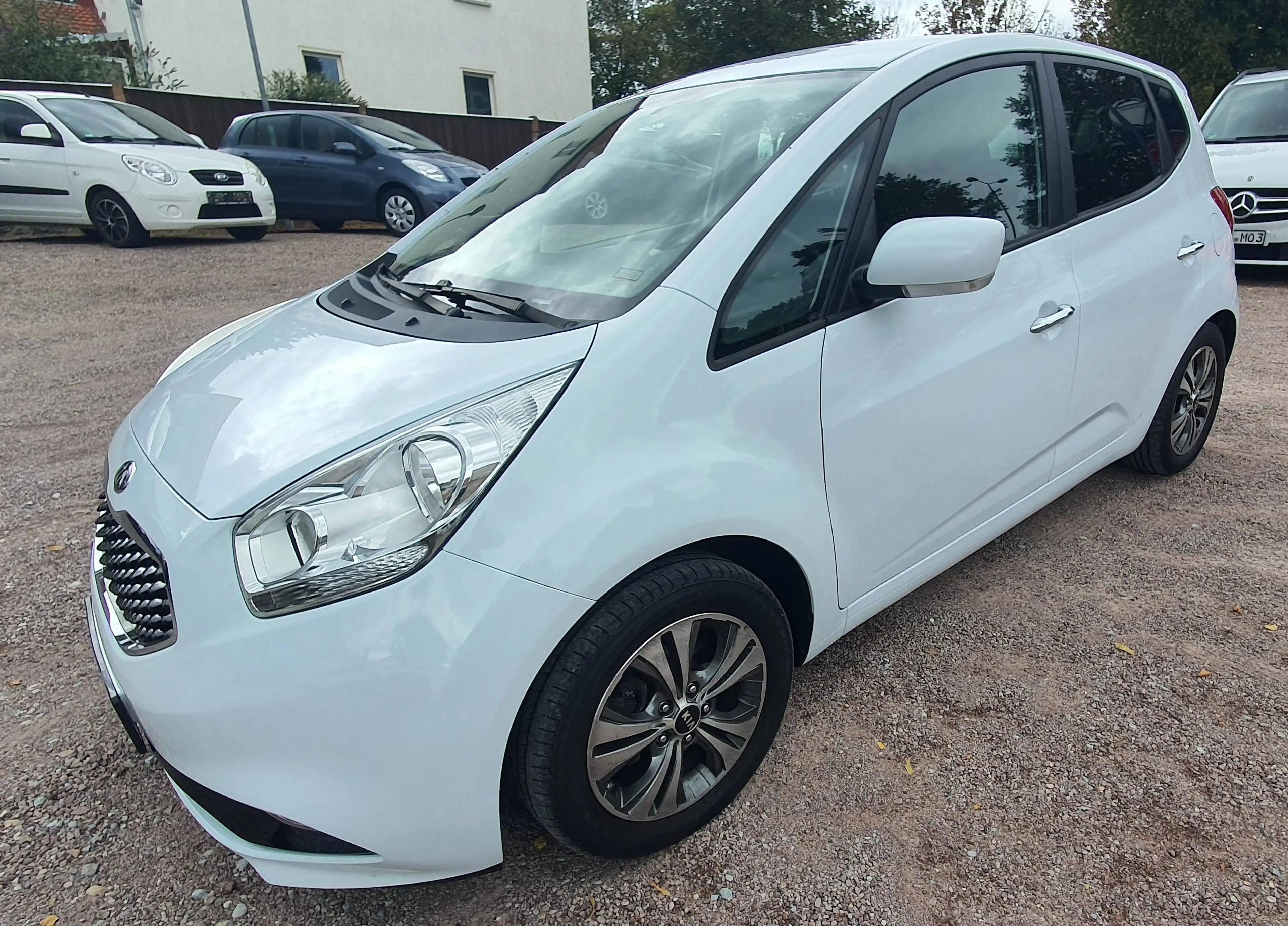 Kia Venga Venga Diesel 1.6 CRDi 128 Vison *TÜV NEU*SERVICE NEU*
