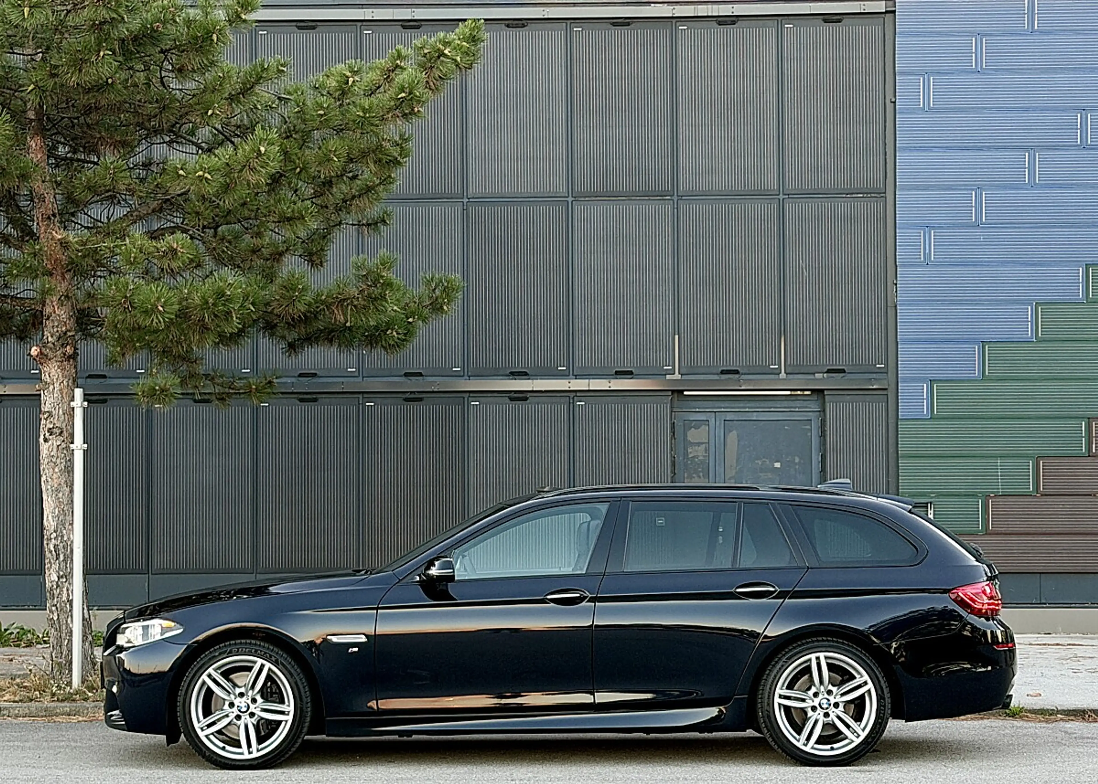 BMW 525 d xDrive // M-PAKET // PANORAMA // HARMAN&KARDON — photo 15