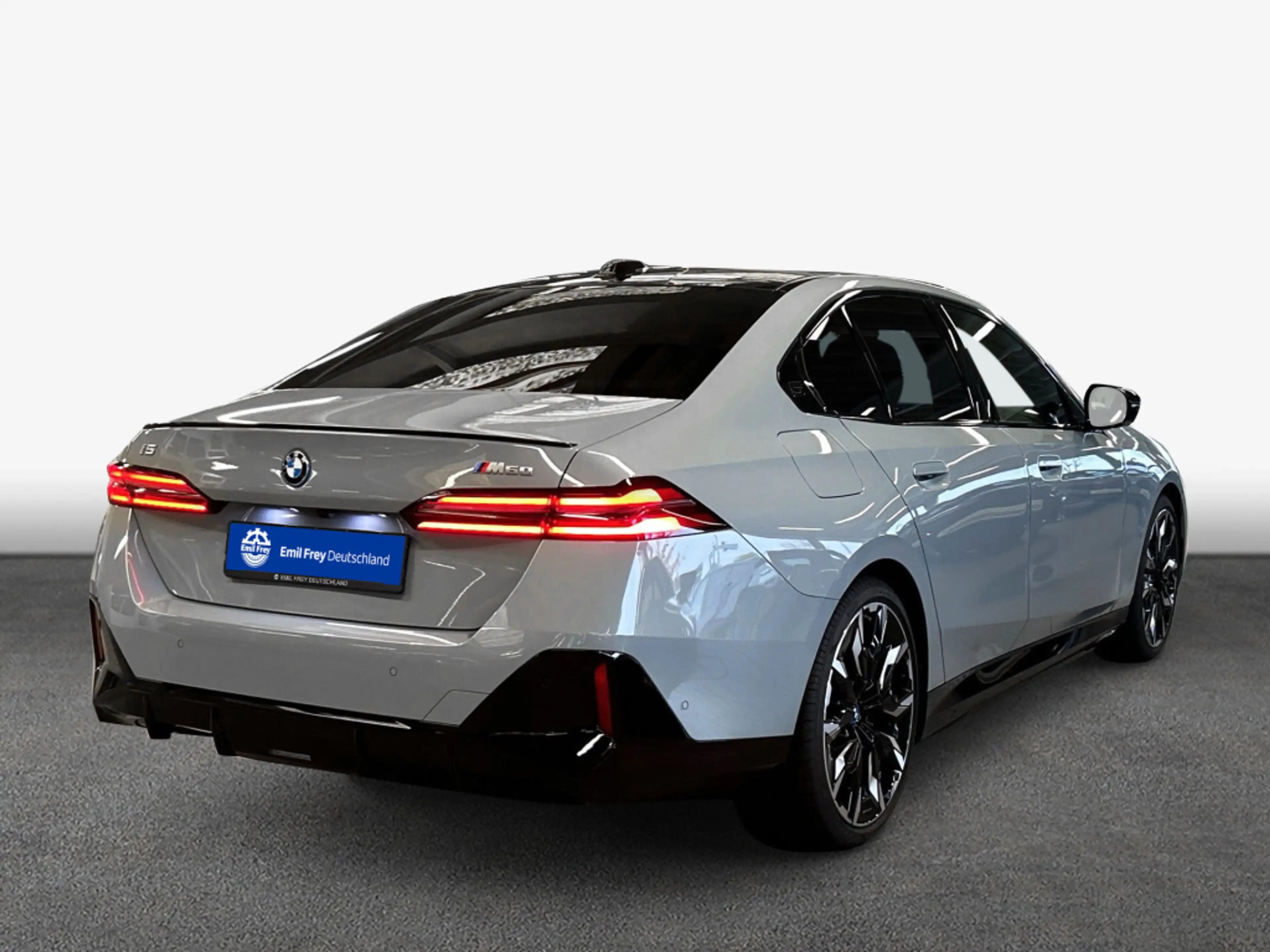 BMW i5 M60 xDrive Limousine, AHK, LED, Panoramadach — photo 2