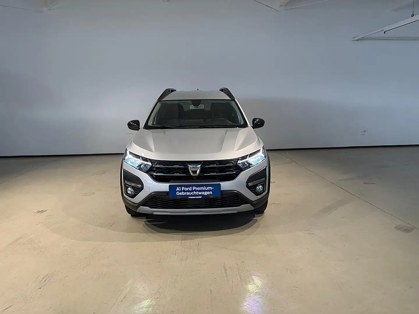Dacia Jogger Extreme TCe 110 Grau - 2