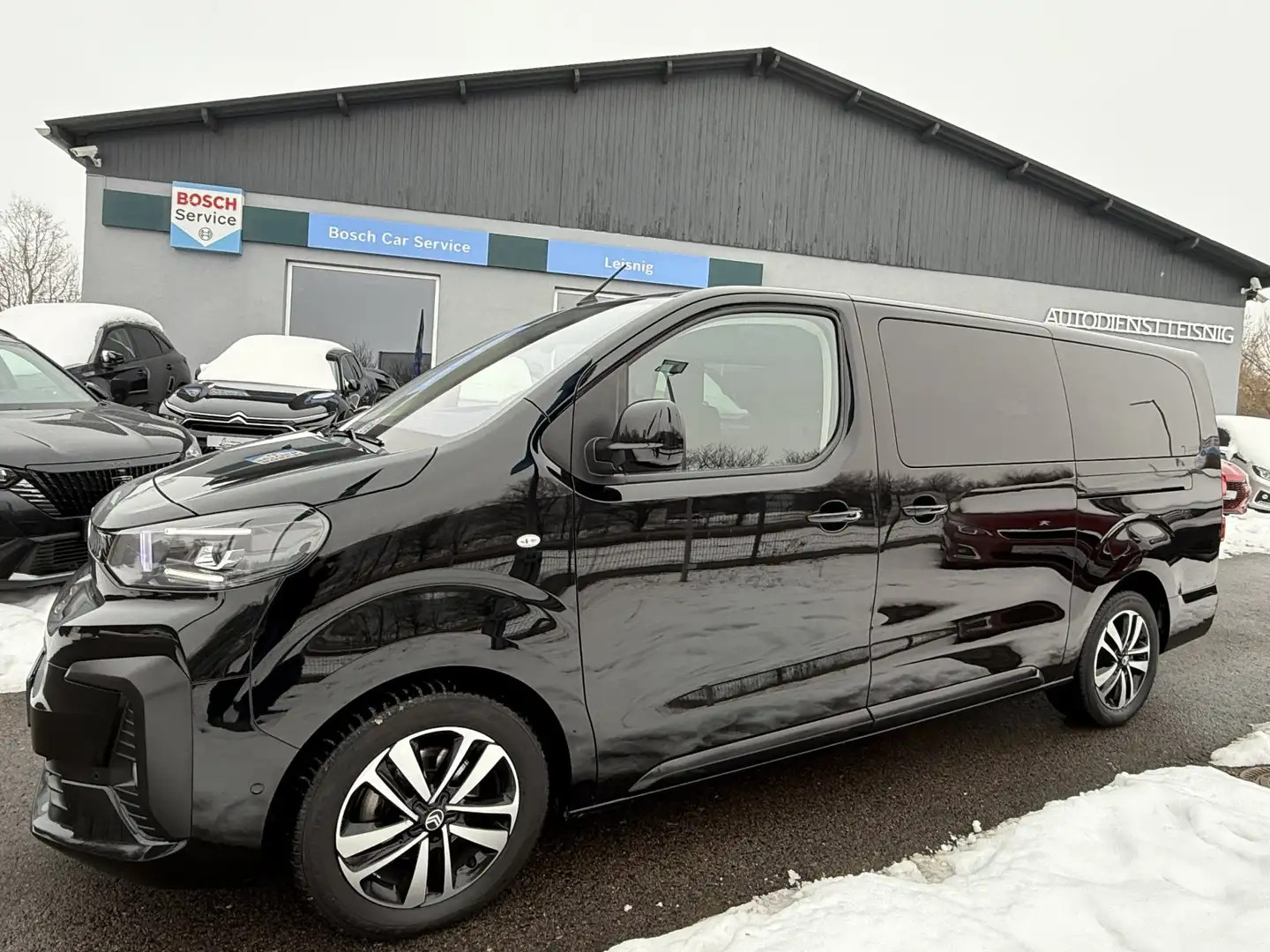 Citroen Spacetourer 2.0 HDi 180 EAT8 Plus XL 8S Schwarz - 2