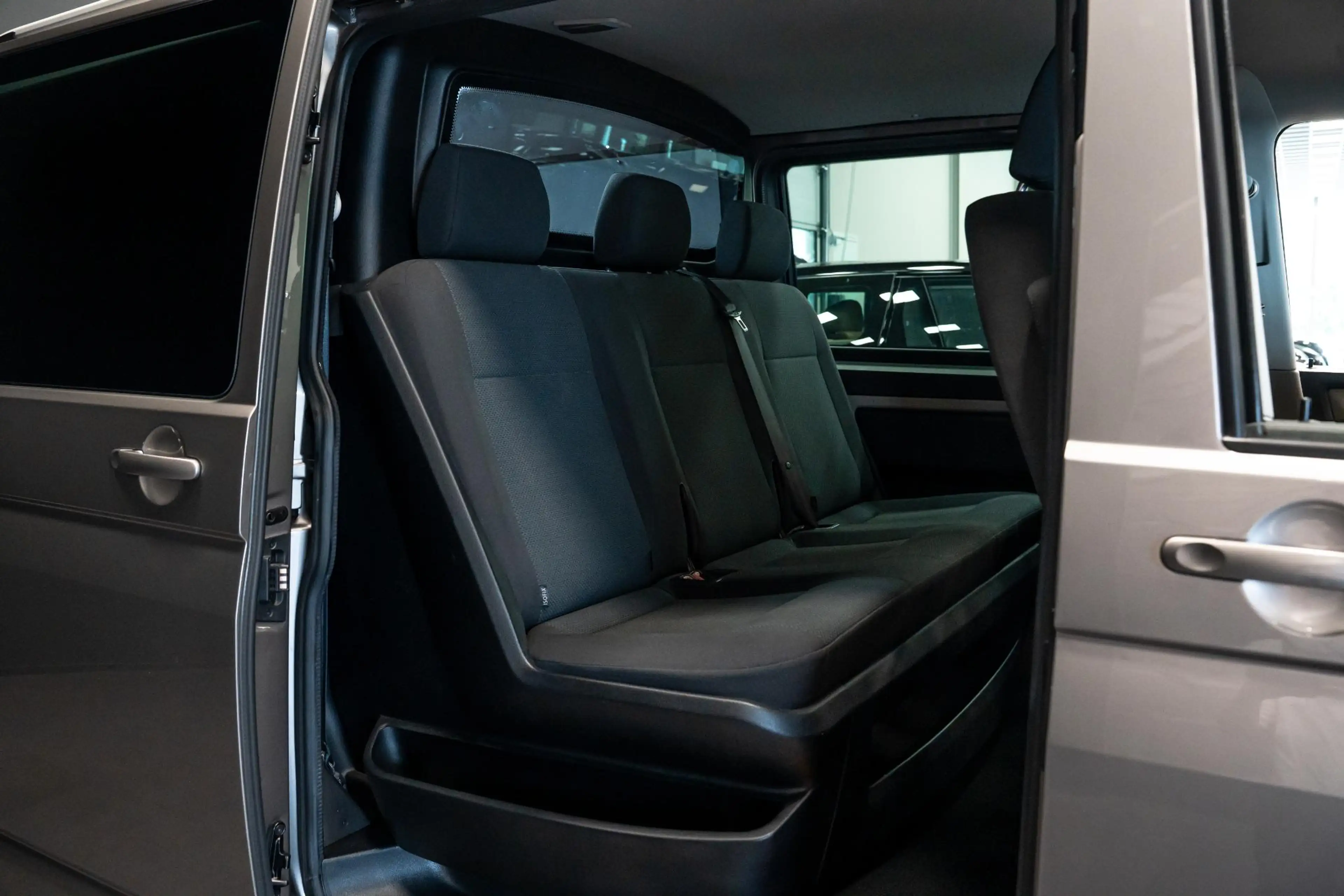 Volkswagen Transporter 2.0 TDI L2H1 DC Highline *Grijs kenteken / Luchtve — photo 13