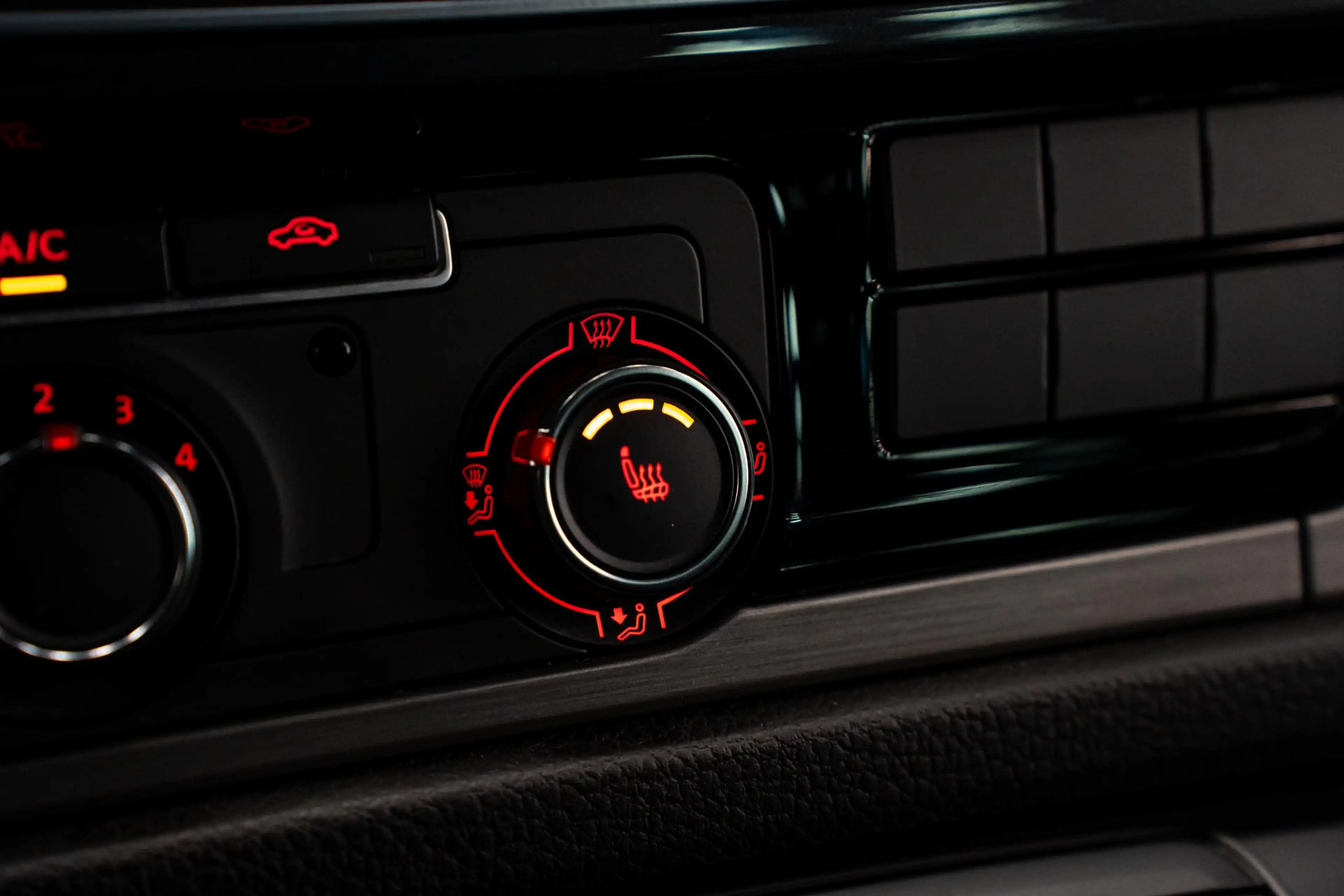 Volkswagen Transporter 2.0 TDI L2H1 DC Highline *Grijs kenteken / Luchtve — photo 36