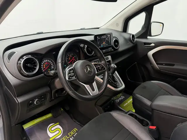 Mercedes-Benz T-Class view 9