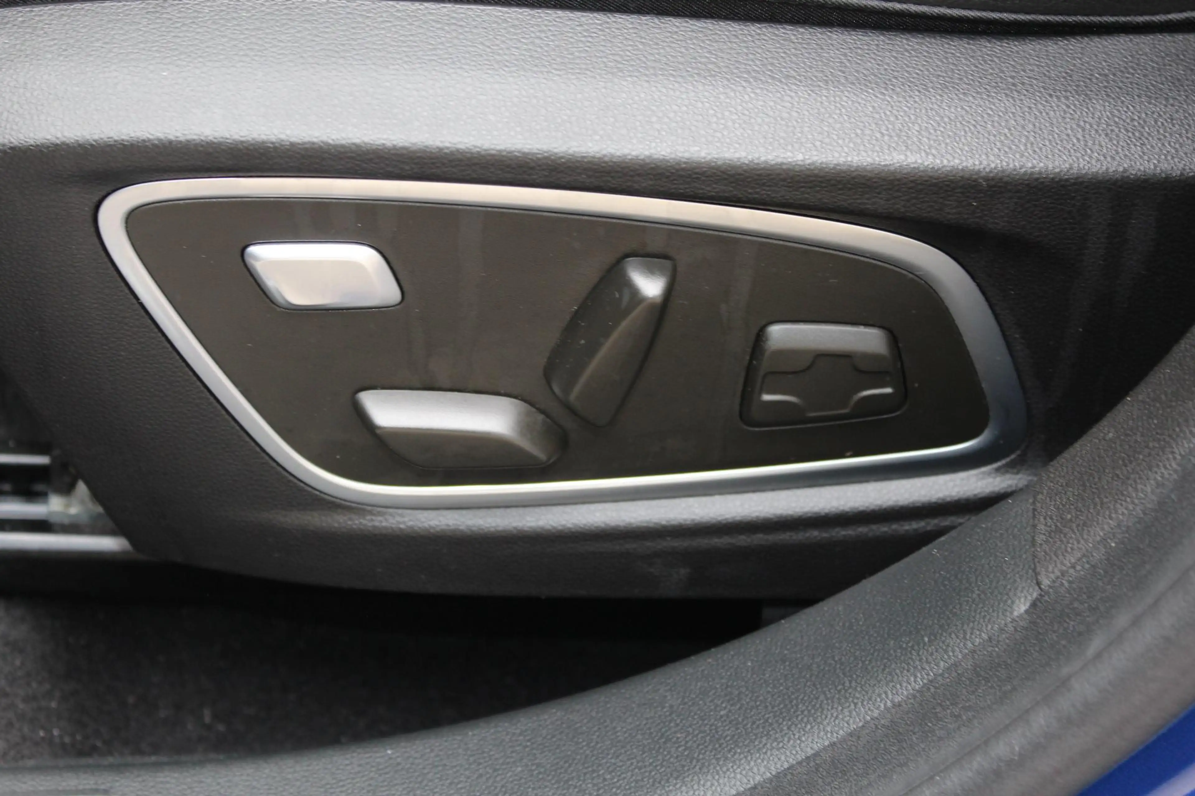Renault Austral 1.2 E-Tech full hybrid 200 iconic esprit Alpine HU — photo 11
