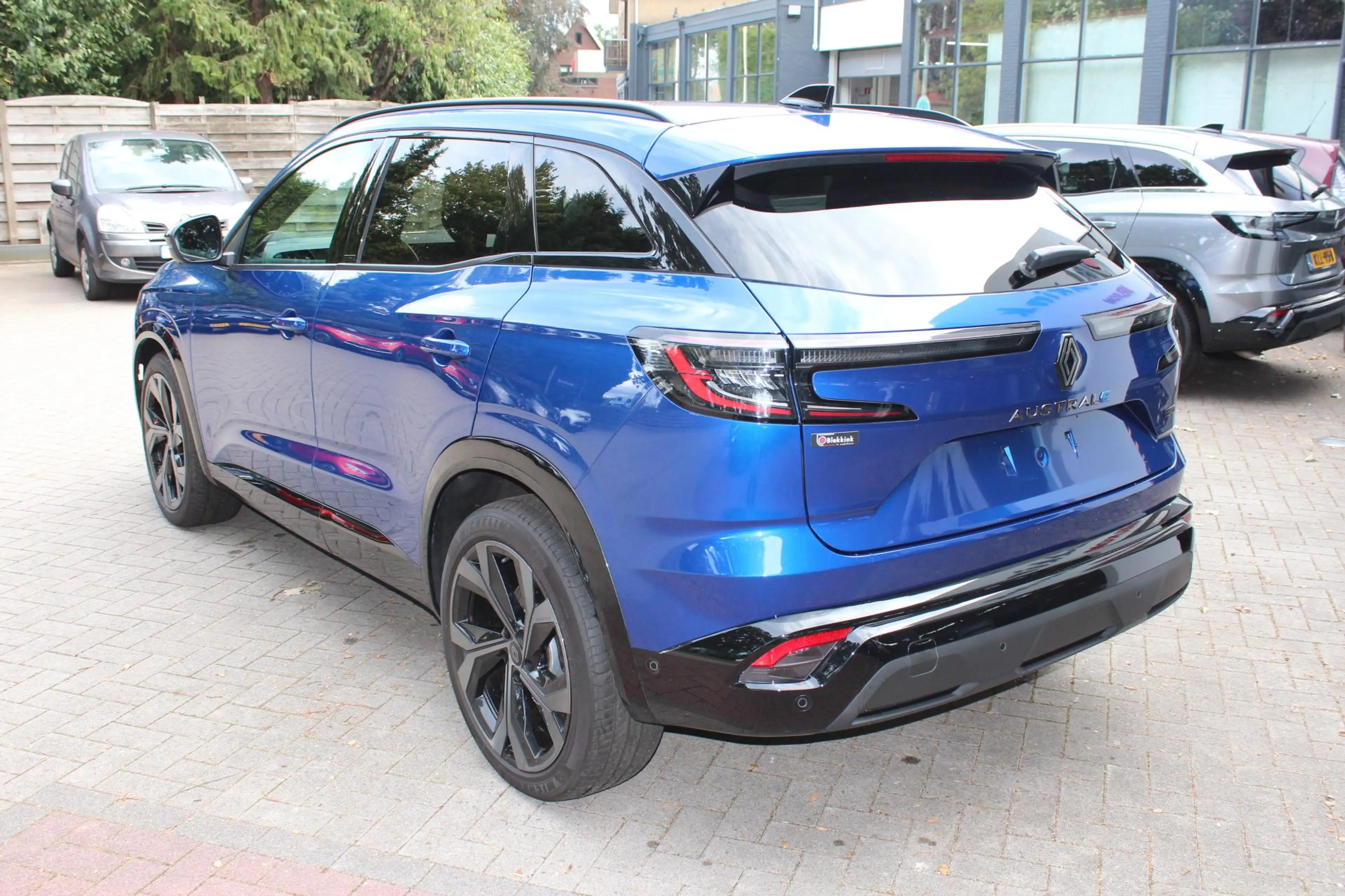 Renault Austral 1.2 E-Tech full hybrid 200 iconic esprit Alpine HU — photo 3