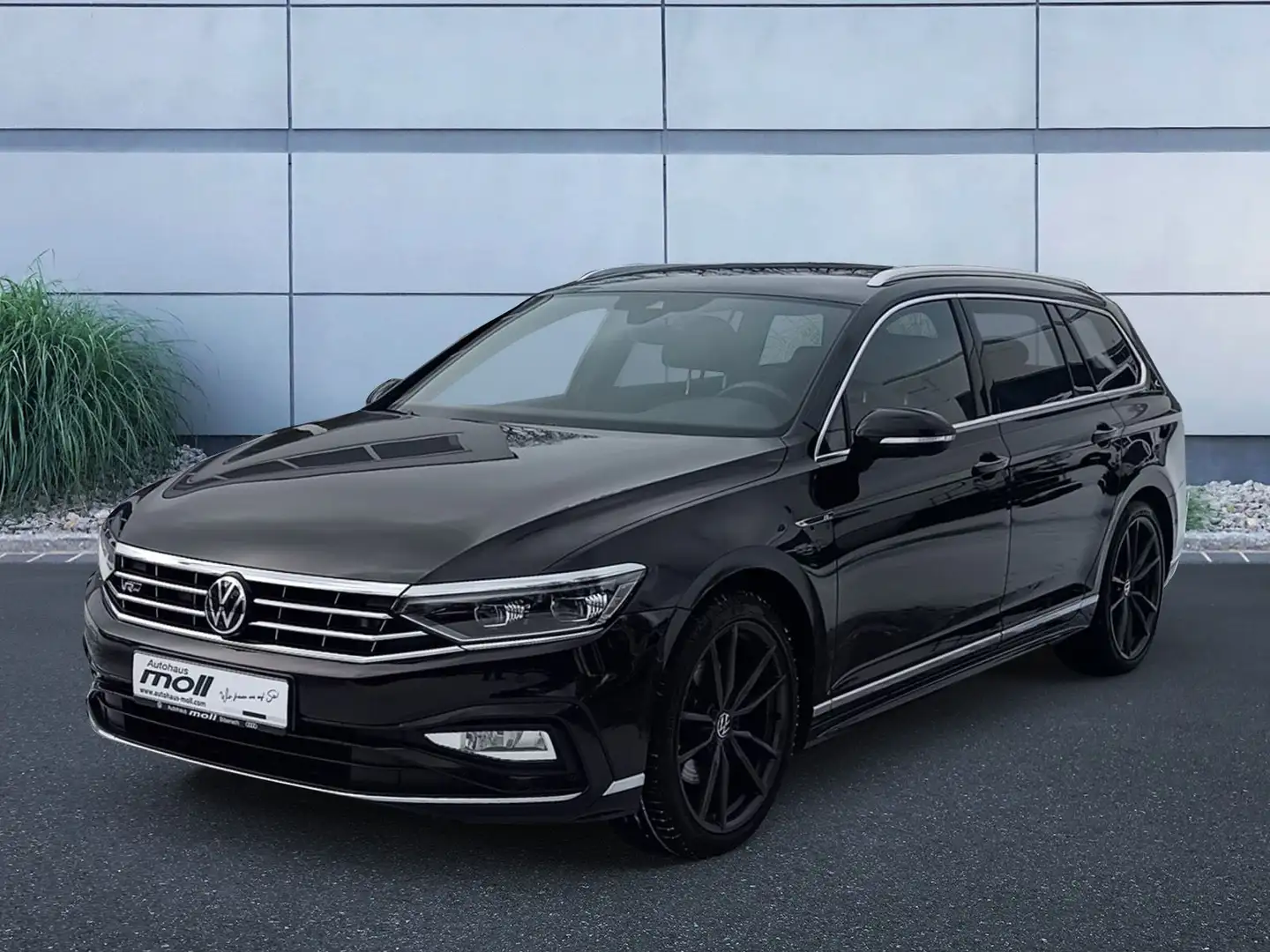 Volkswagen Passat Variant R-Line 2.0 TDI, AHK. Area View Schwarz - 1