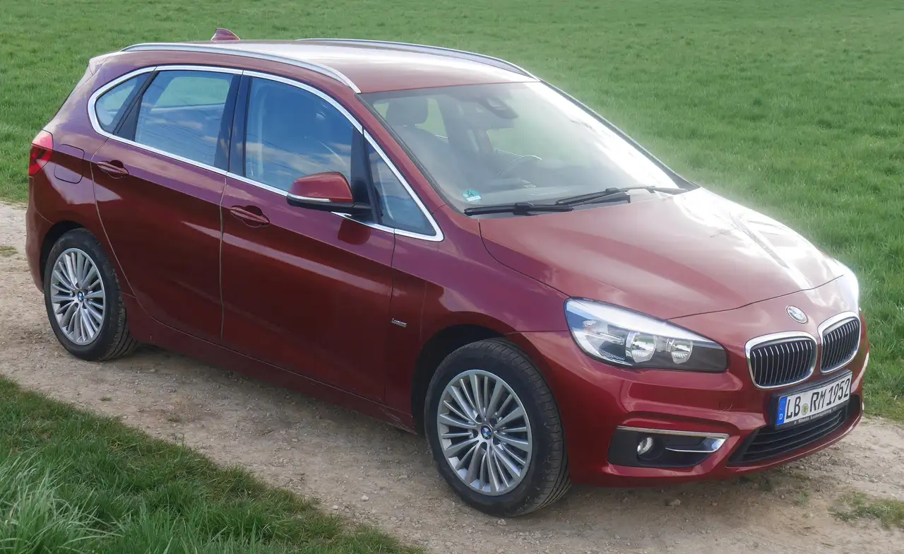 BMW 220