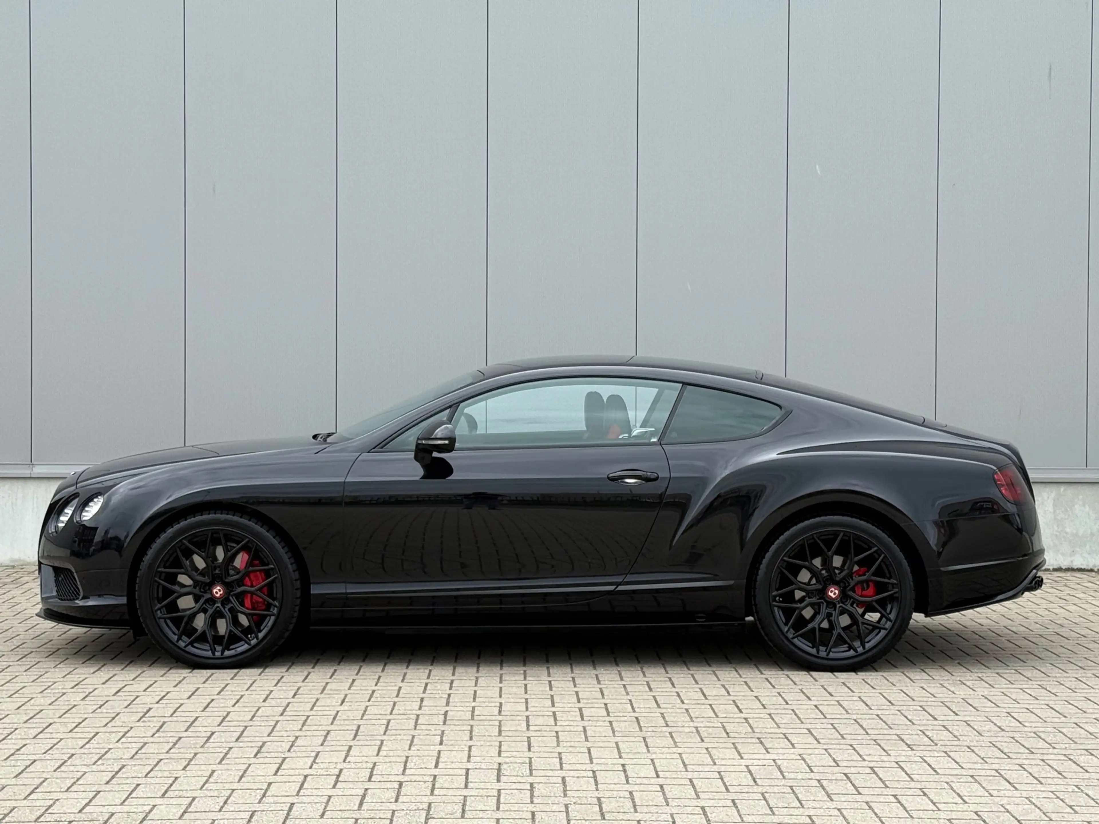 Bentley Continental GT 4.0 V8 Mulliner Styling Specification pakket — photo 10