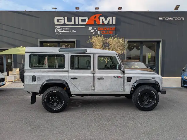 Land Rover Defender Defender V 1990 110/130 110 2.5 td5 S SW