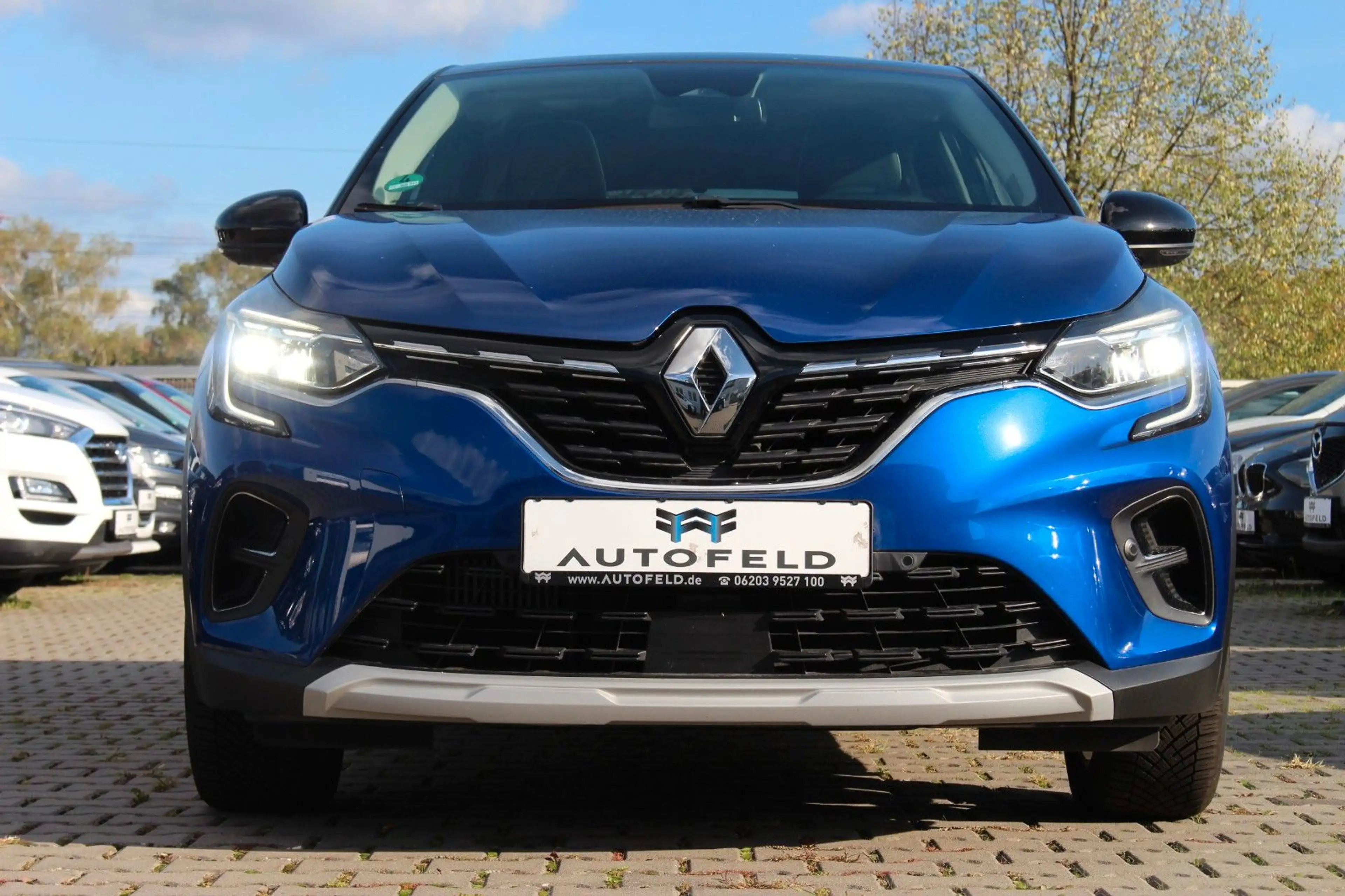 Renault Captur NAVI/SHZ/BT/PDC/RCAM/KLIMA/PANO — photo 2
