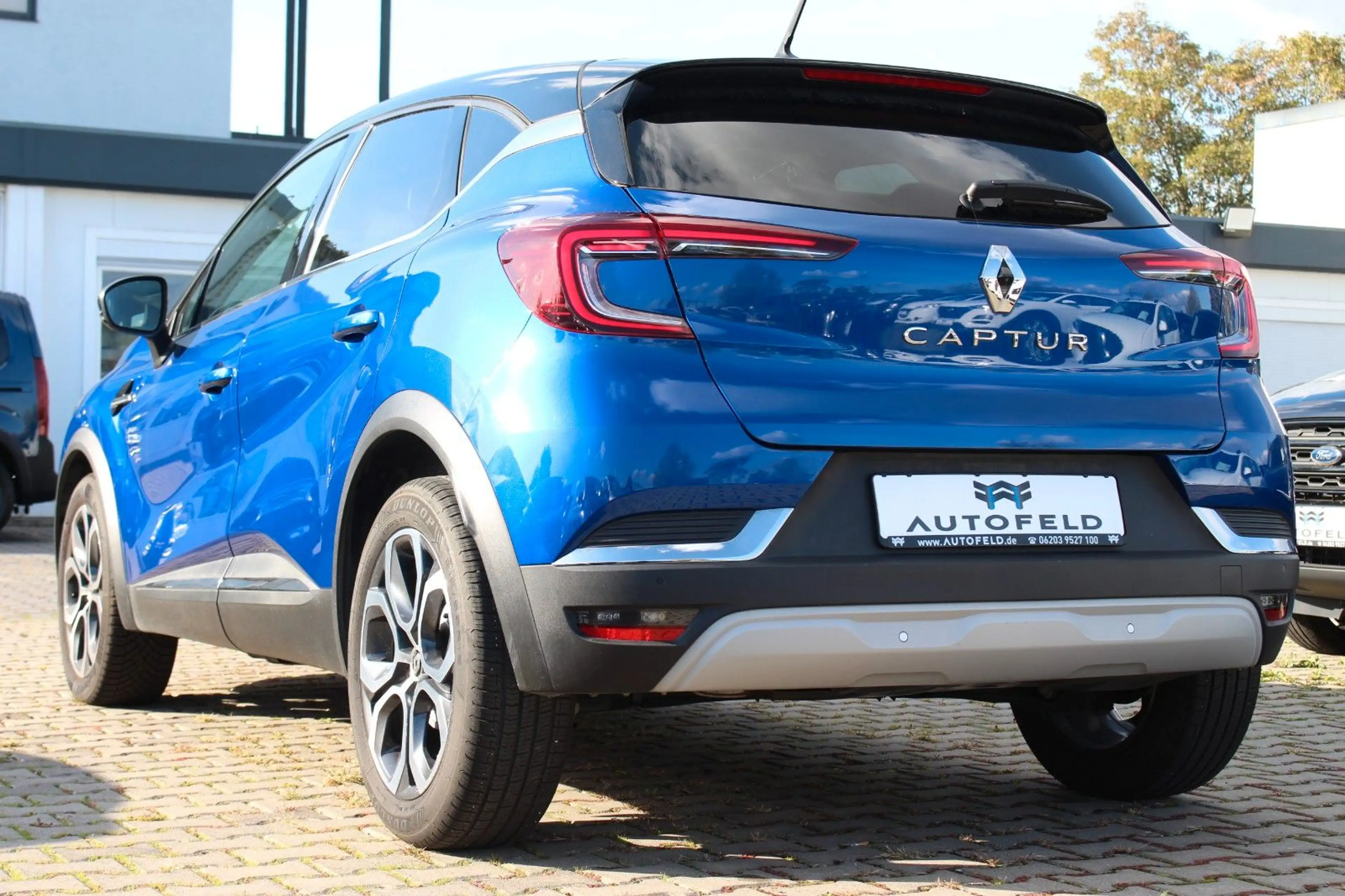 Renault Captur NAVI/SHZ/BT/PDC/RCAM/KLIMA/PANO — photo 6