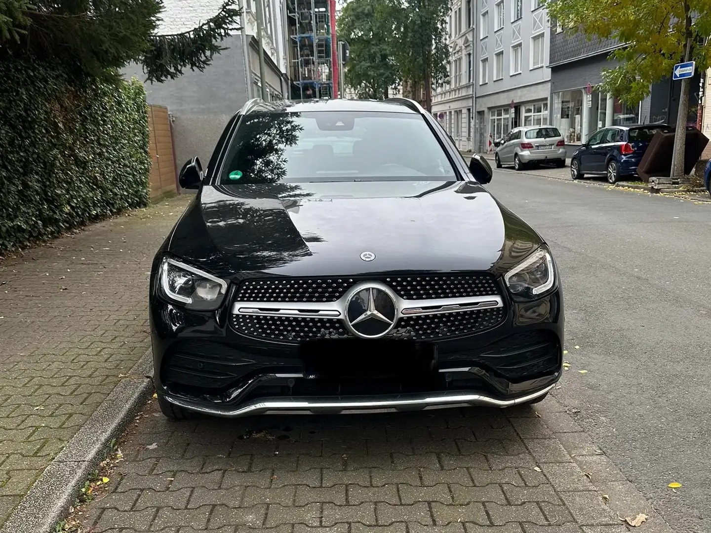 Mercedes-Benz GLC 300 GLC 300 d 4Matic 9G-TRONICAMG Line Schwarz - 1