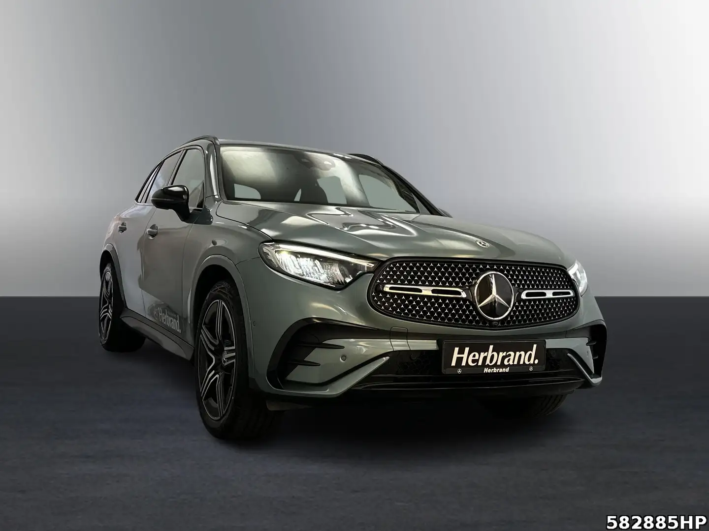 Mercedes-Benz GLC 200 4MATIC +AMG-LINE+DISTRONIC+AHK+NIGHT+ Silber - 2