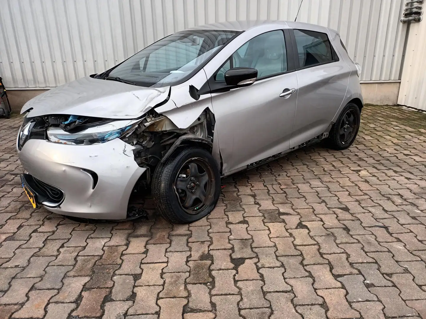 Renault ZOE Q210 Zen Quickcharge 22 kWh (ex Accu) - Frontschad Grijs - 2