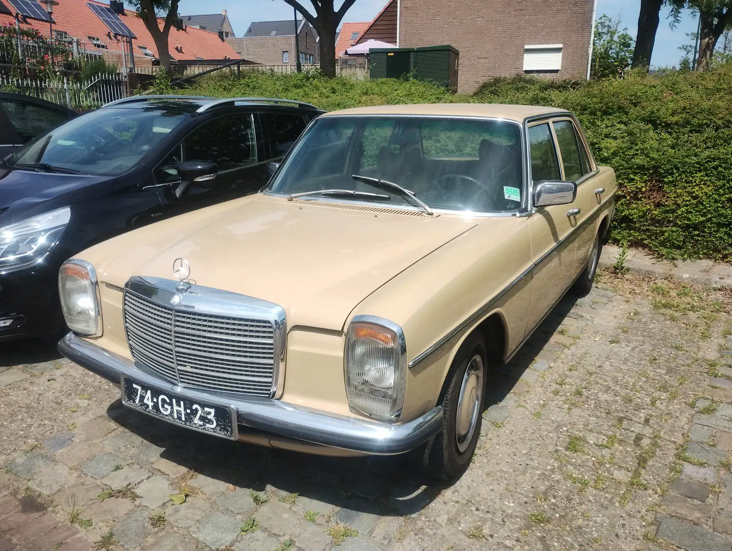 Mercedes-Benz 240 240 D 3.0 Beige - 2