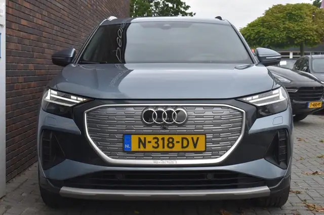 Audi Q4 E-Tron view 8