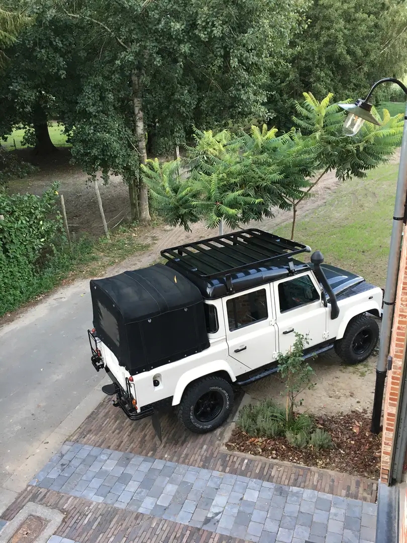 Land Rover Defender 110 Station Wagon S - 1