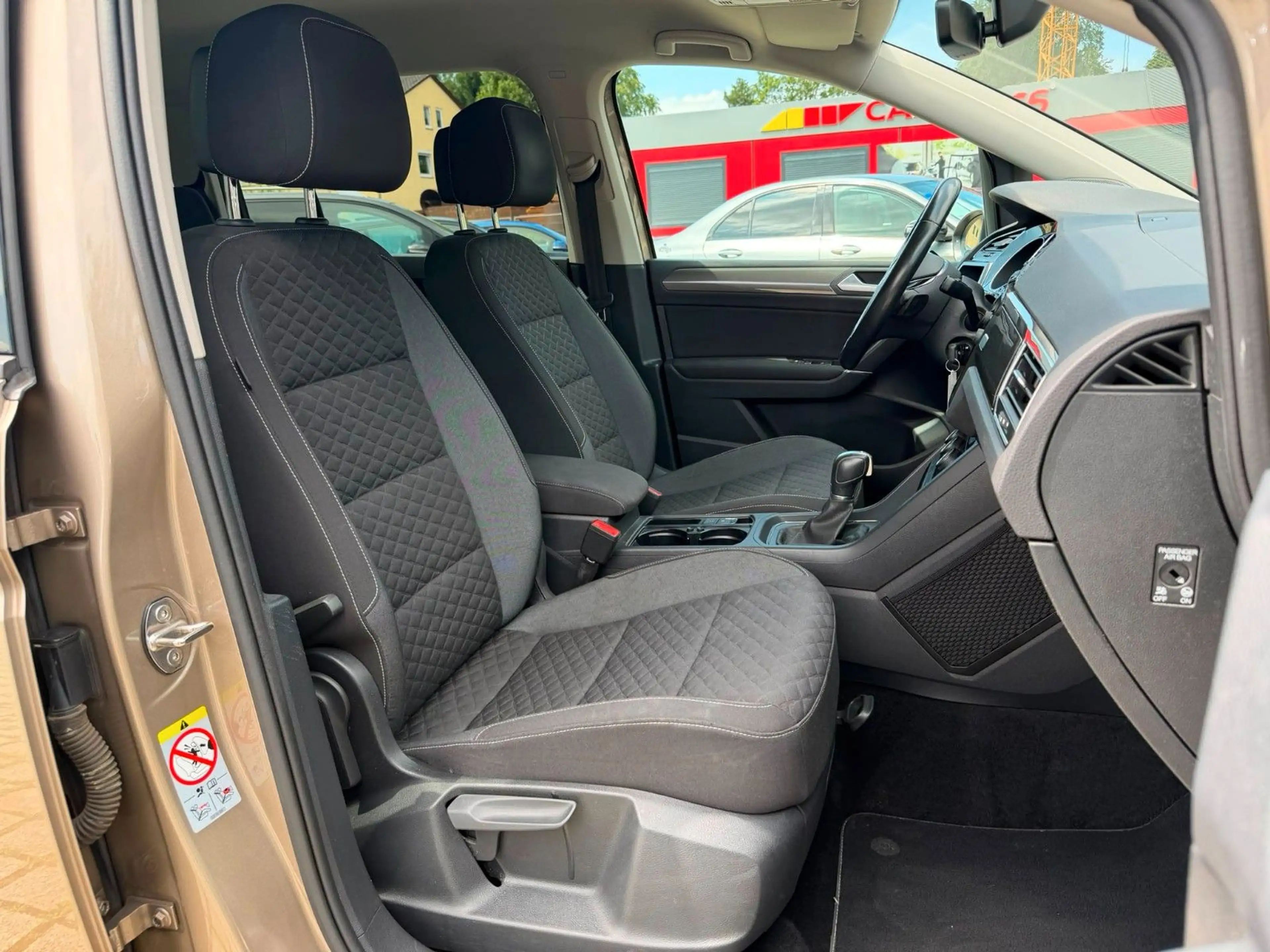 Volkswagen Touran 1,4 TSI Join LED DSG NAVI — photo 11